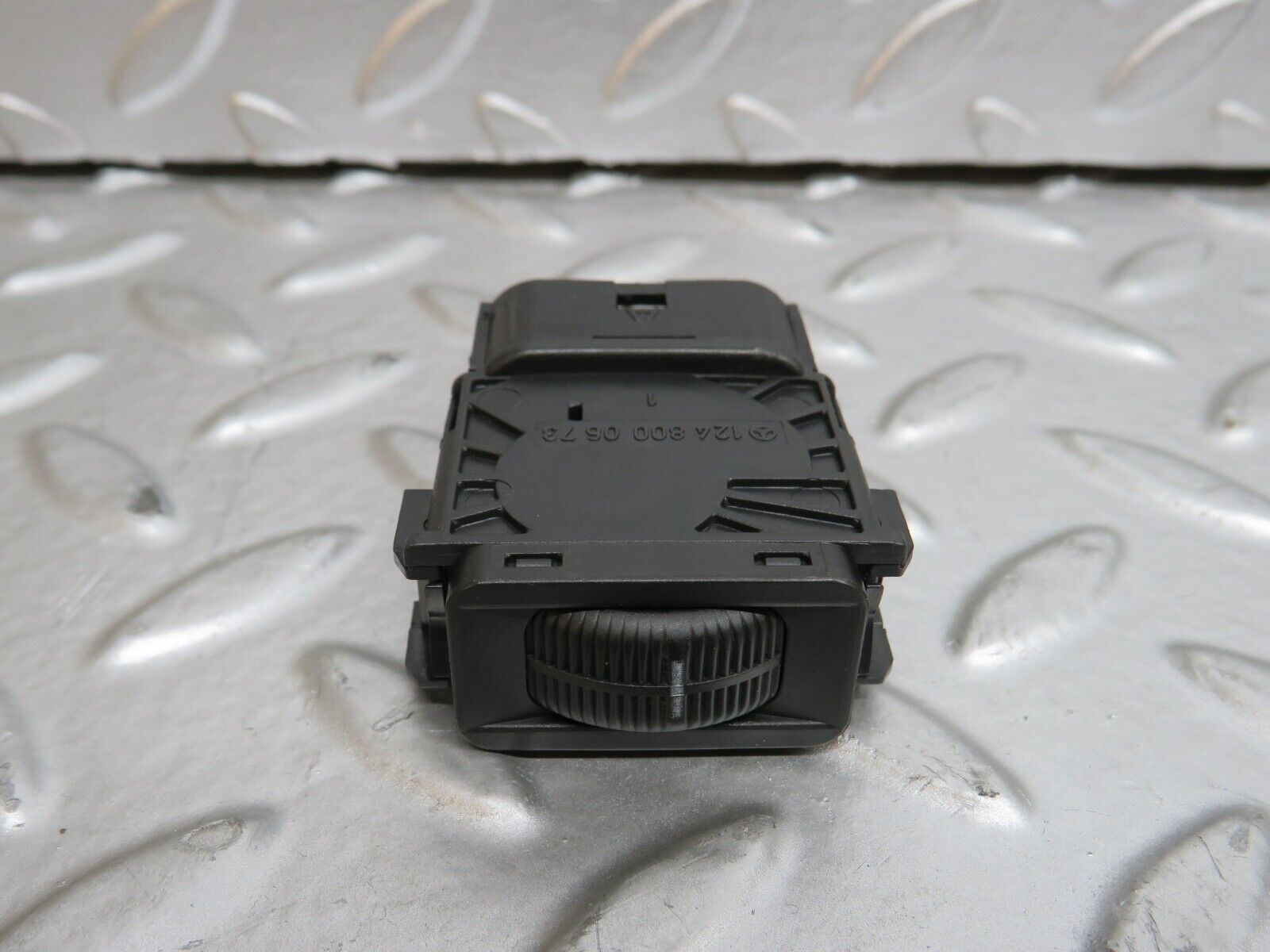 29176 Mercedes-Benz C124 320CE Coupe Headlight Level Switch 1248000673