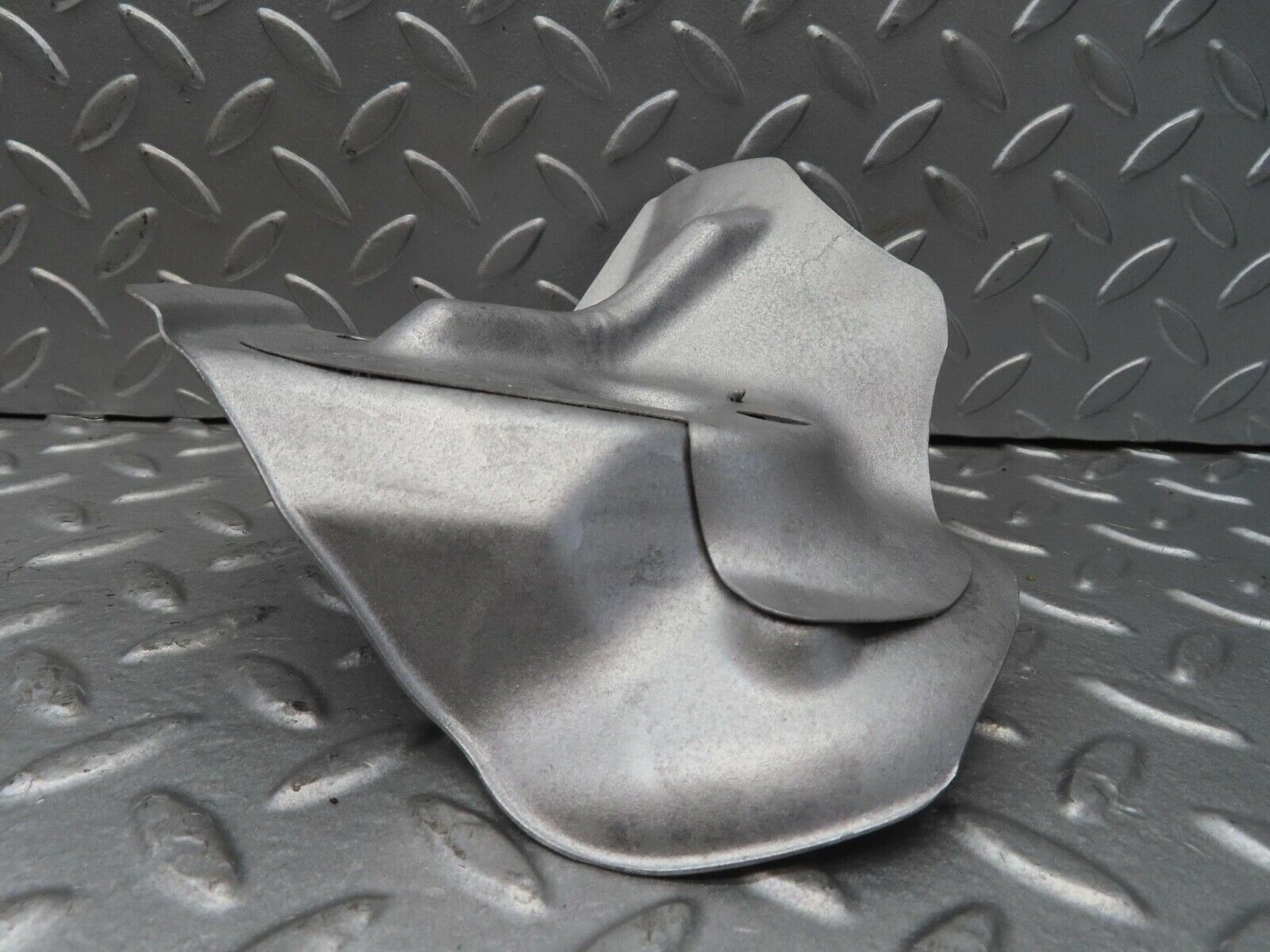 13421 Mercedes-Benz W220 S430 Engine Mount Heat Shield Left Right 2202400145