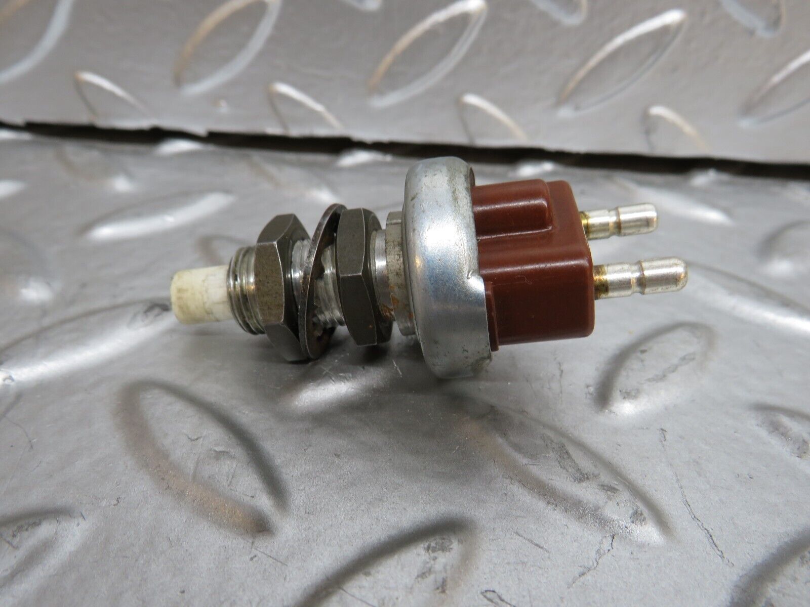 29173 Mercedes-Benz C124 320CE Coupe Brake Light Contact Switch 190130