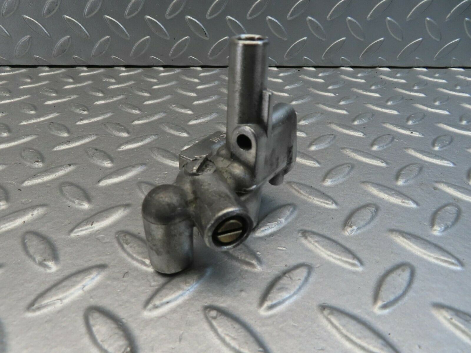 11515 Mercedes-Benz C123 230CE Coupe Idle Control Valve 1020941212