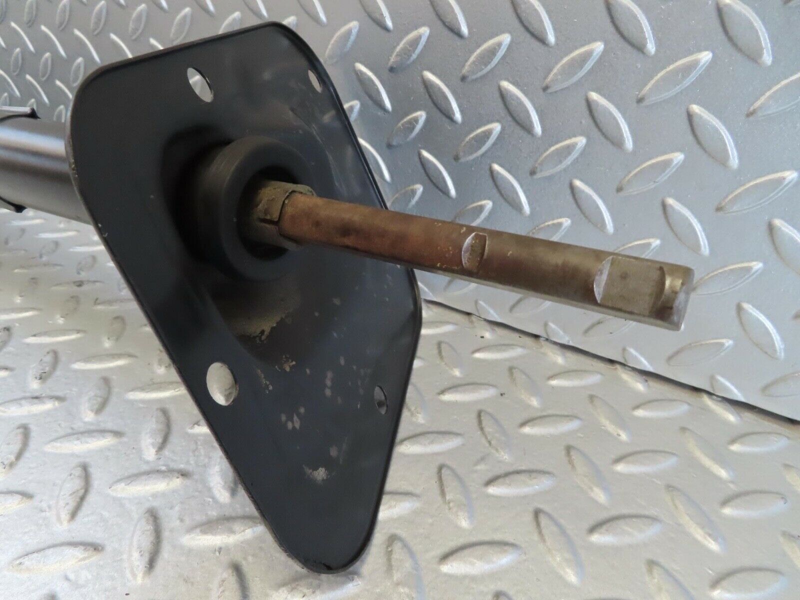 14252 Mercedes-Benz W116 350SE Steering Column