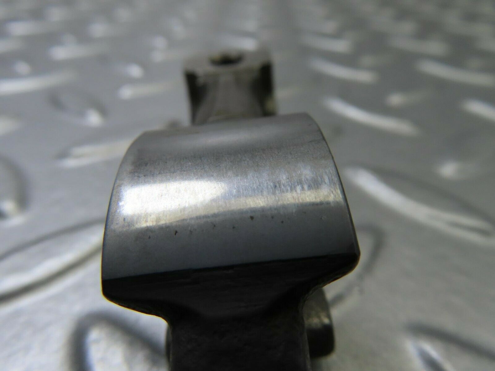 9135 Mercedes-Benz W108 Valve Rocker Arm With Retaining Spring