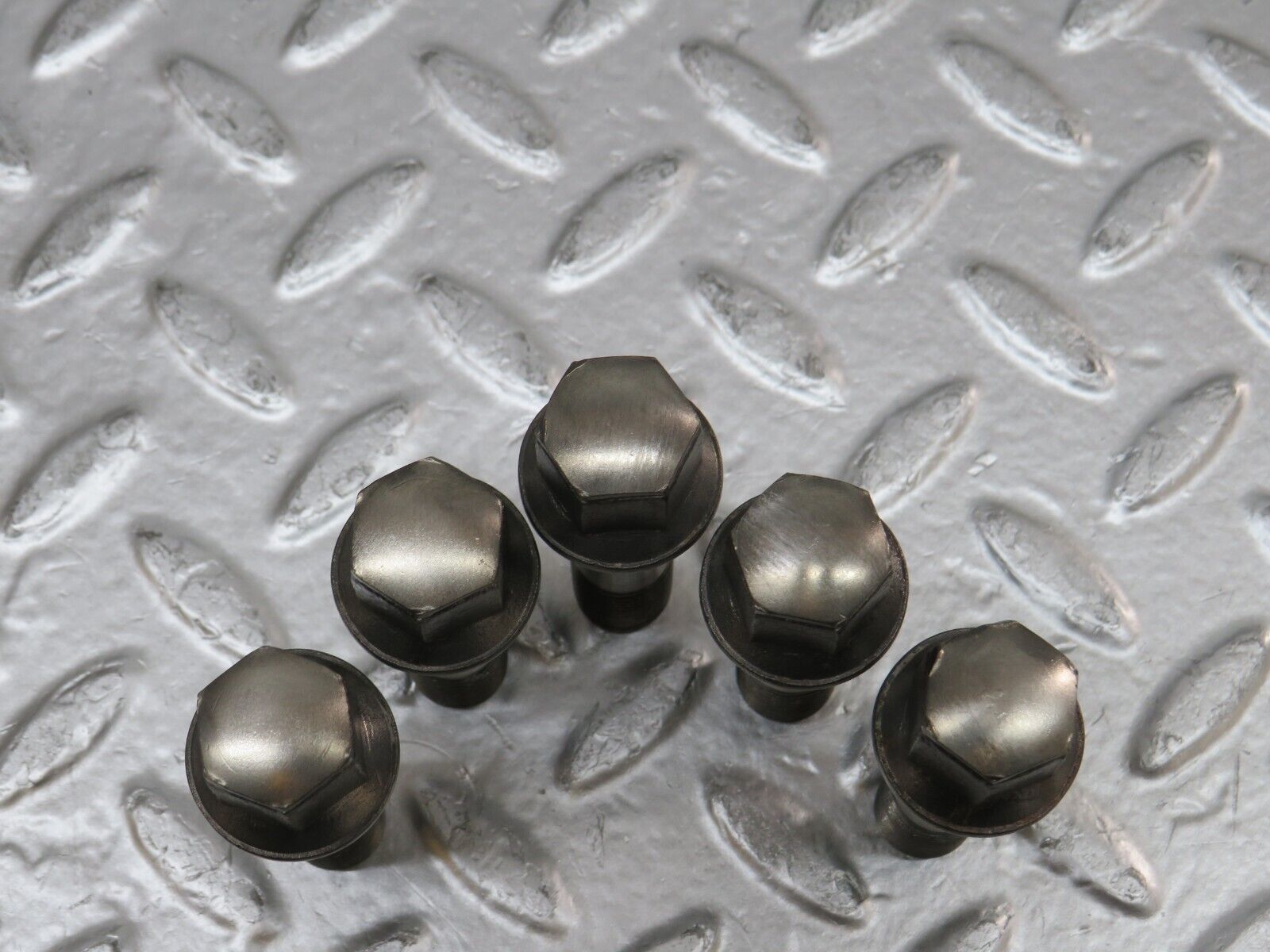 24923 Mercedes-Benz 5x Alloy Wheel Lug Bolt M12x1.5