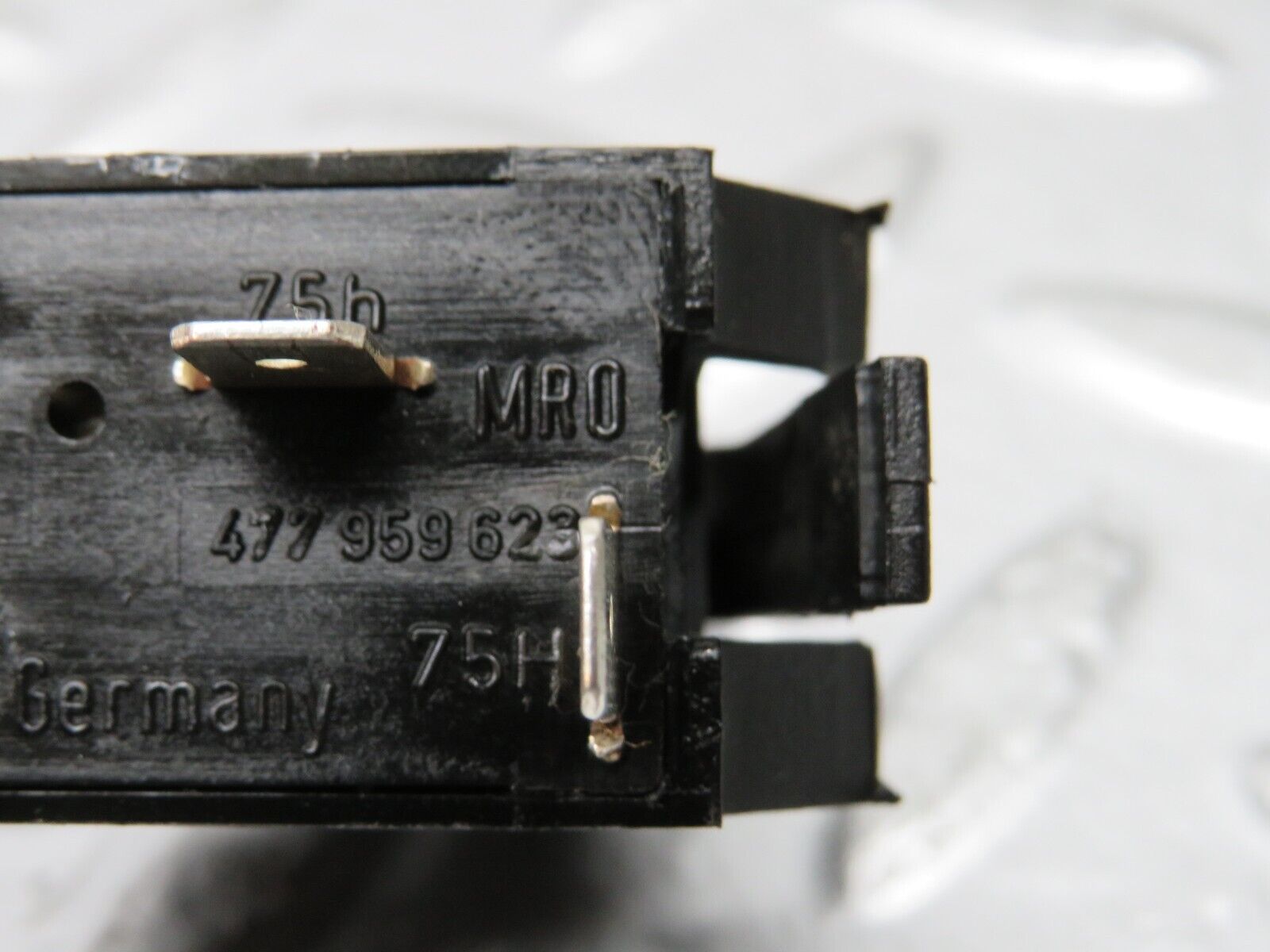 30043 Porsche 924 Heated Rear Window Switch 477959623