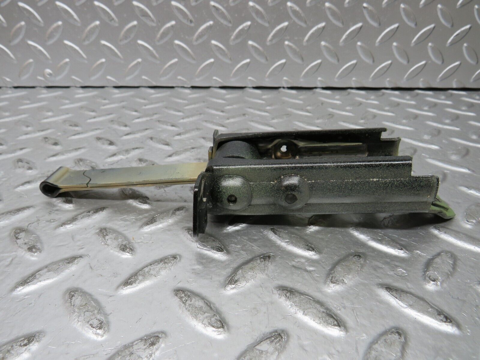 27309 Mercedes-Benz W123 280E Door Safety Check Strap