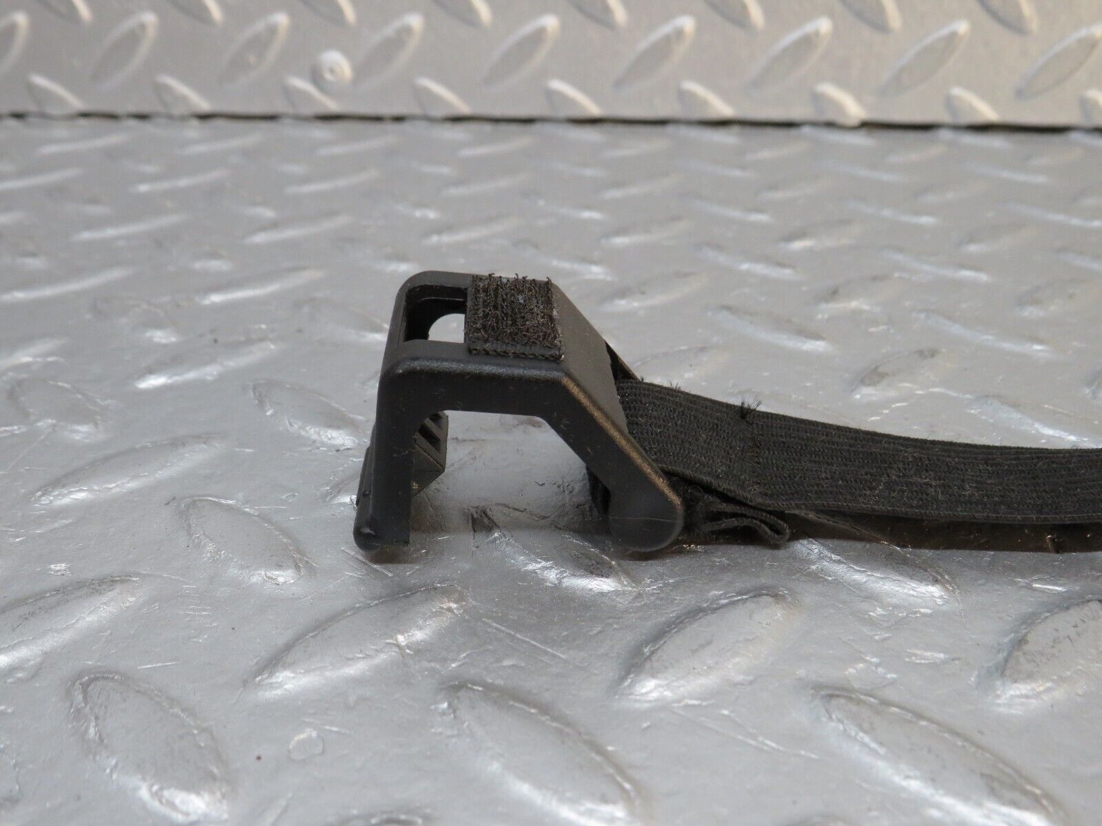 38251 Mercedes-Benz R129 280SL Coupe Wind Deflector Cover Right 1298600210