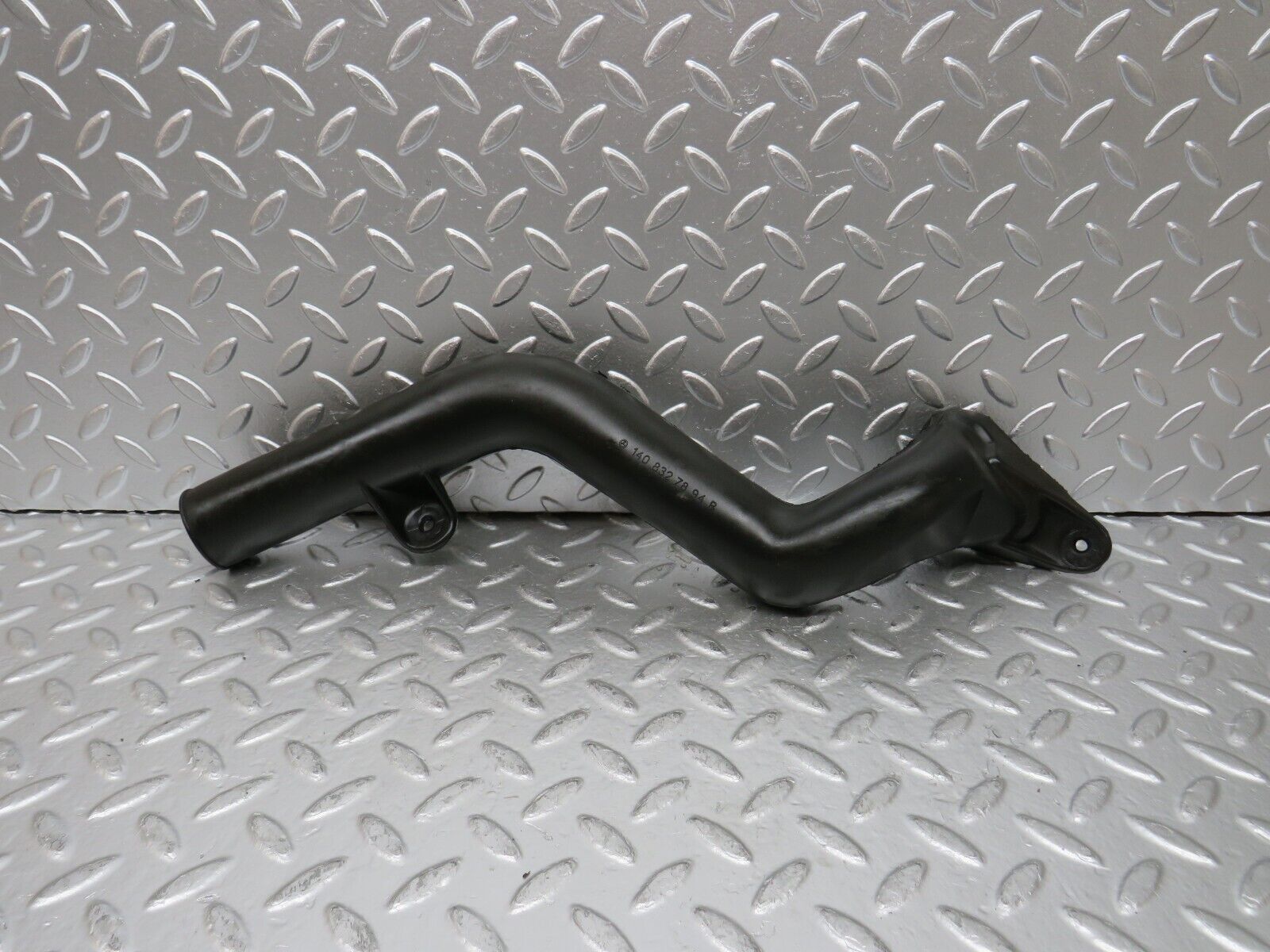 25004 Mercedes-Benz W140 S320 Engine Bay Water Drain 1408327894