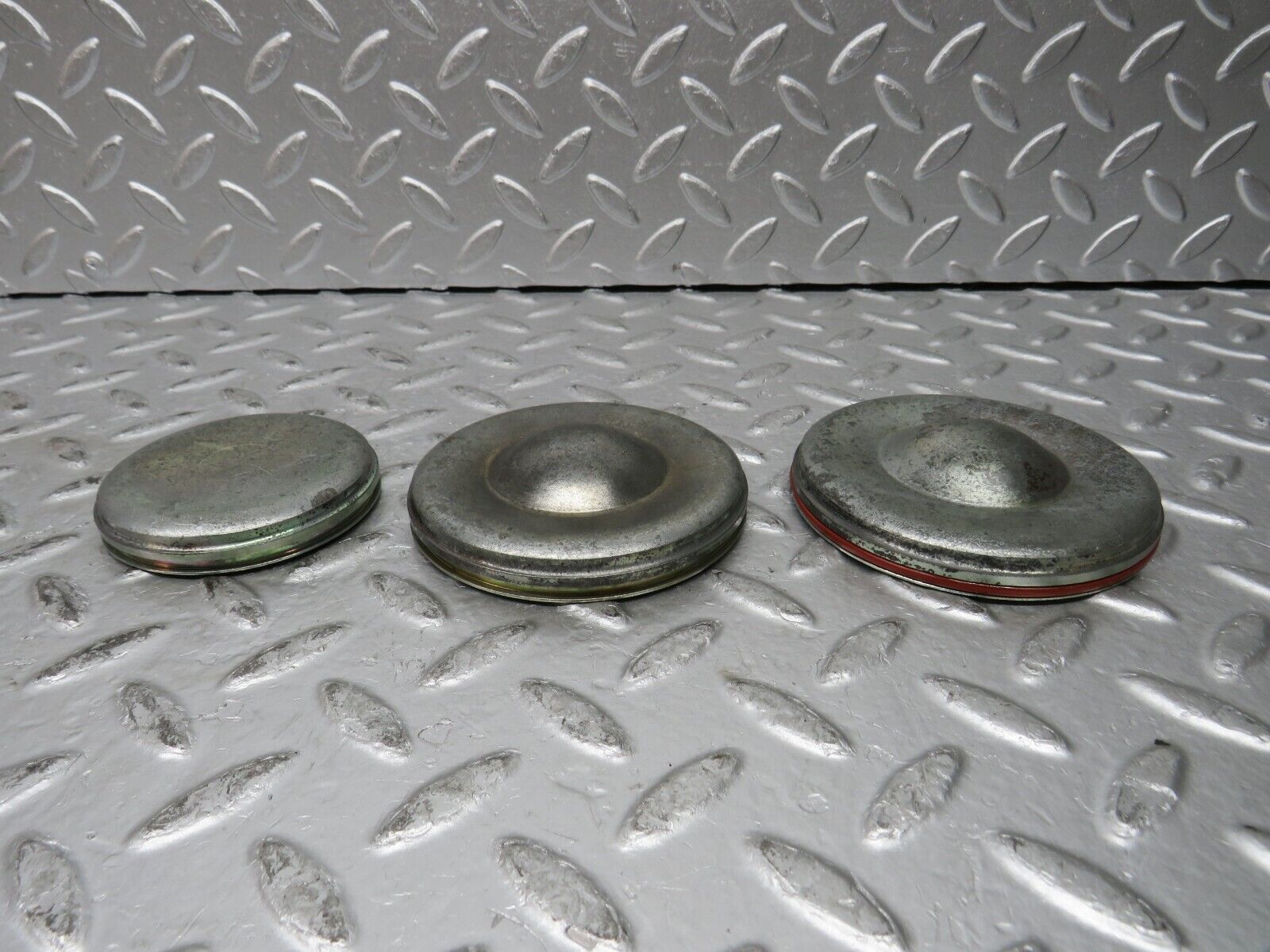 30225 Mercedes-Benz W123 230E Automatic Gearbox Piston Cover 722.122 115277177