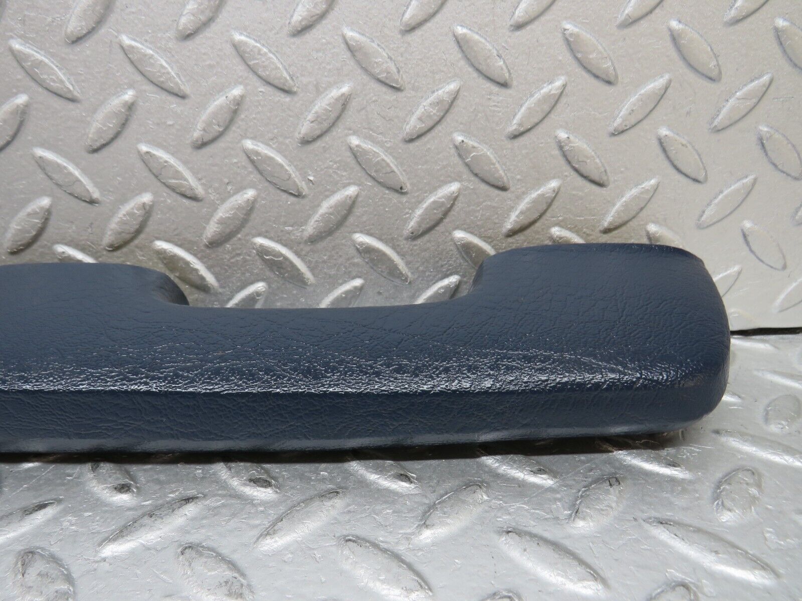 37301 Mercedes-Benz W109 300SEL Interior Door Handle Front Right Blue