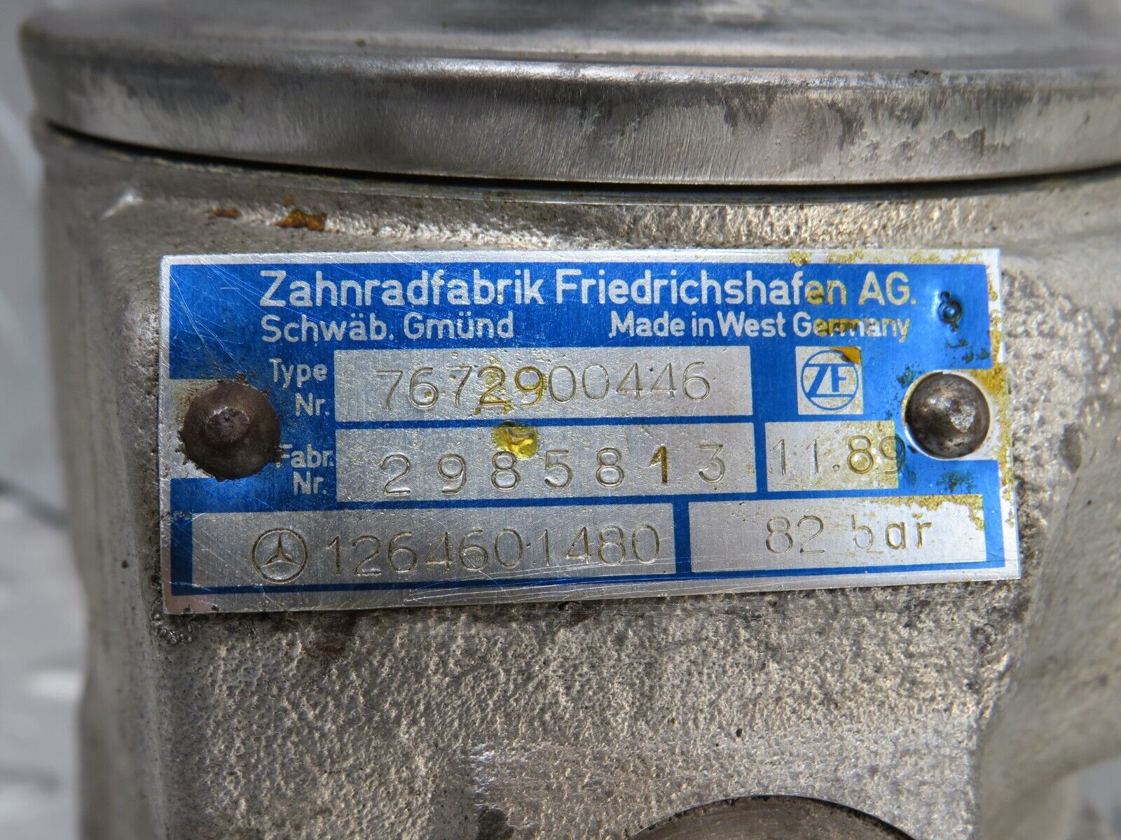 36270 Mercedes-Benz W126 420SE Power Steering Pump 1264601480 7672900446