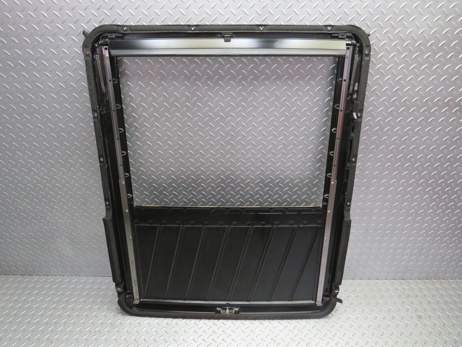 30469 Mercedes-Benz W124 230E Power Sunroof Frame