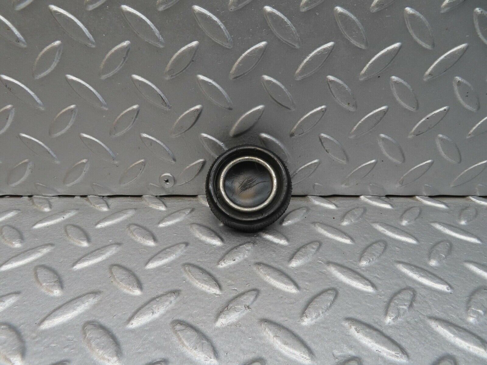 12905 Mercedes-Benz W111 220SE Vent Window Regulator Knob