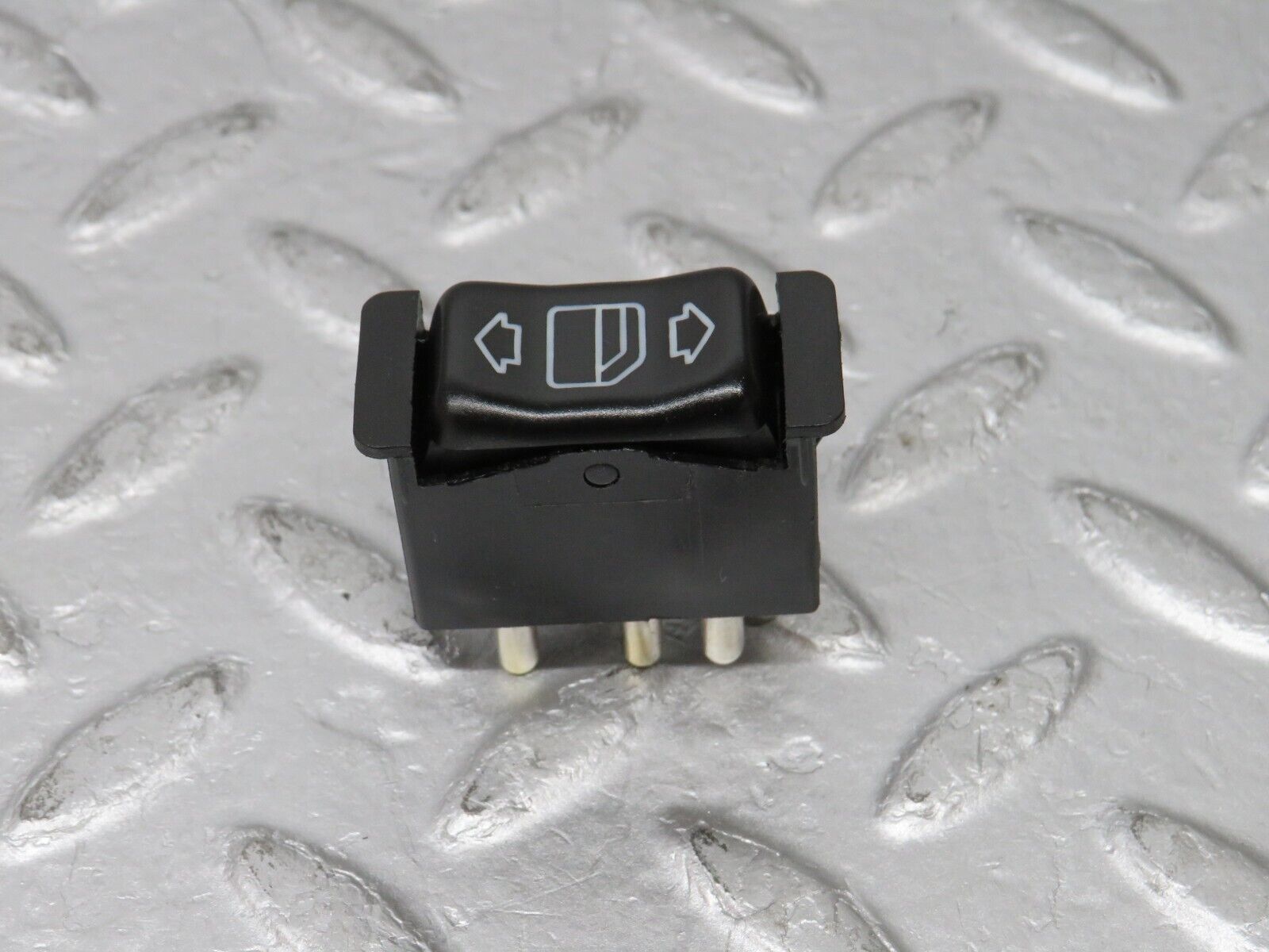 36085 Mercedes-Benz W126 420SE Rear Electric Window Switch 1268206310