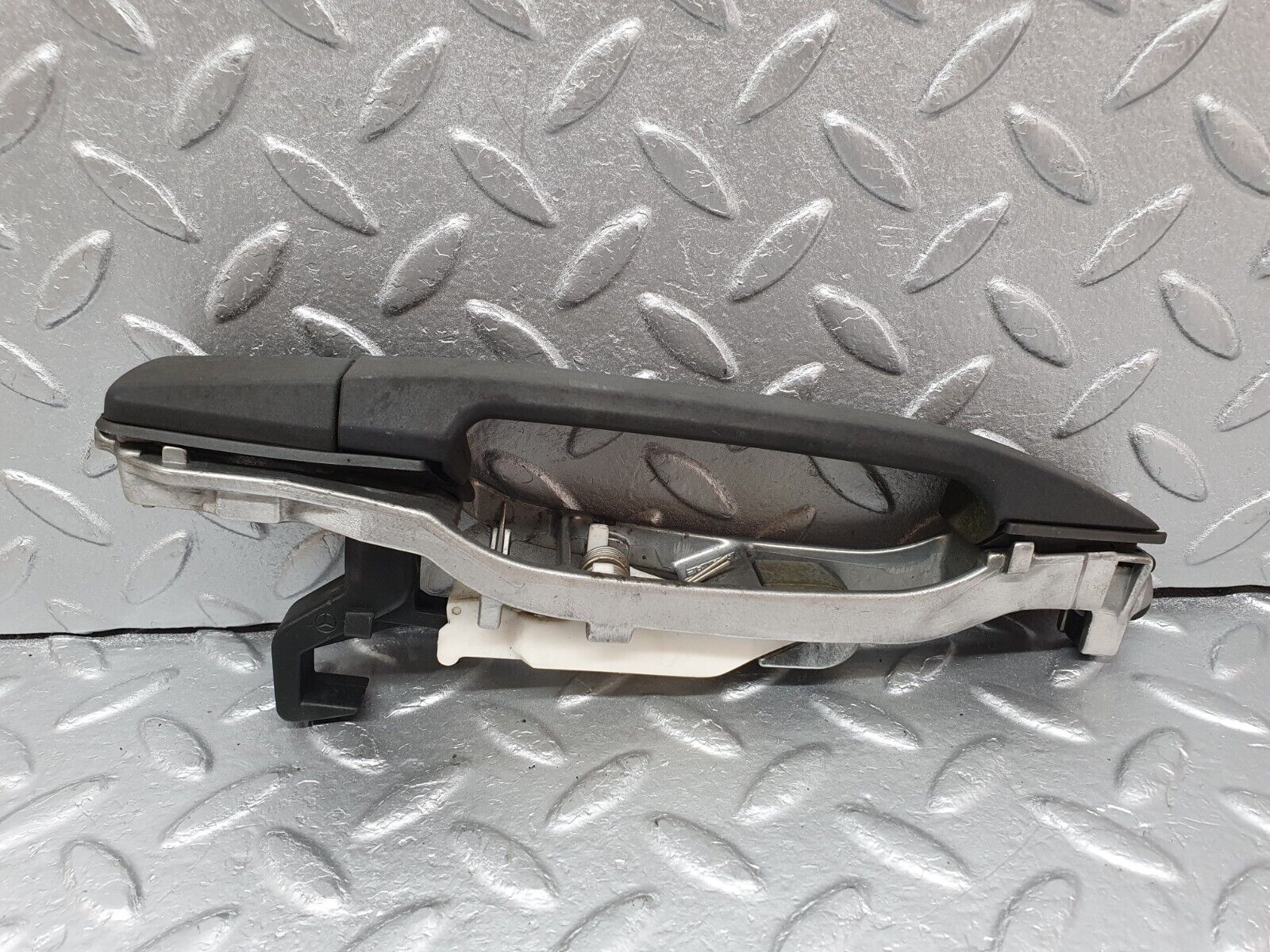 41493 Mercedes-Benz W124 200E Rear Right Door Exterior Handle