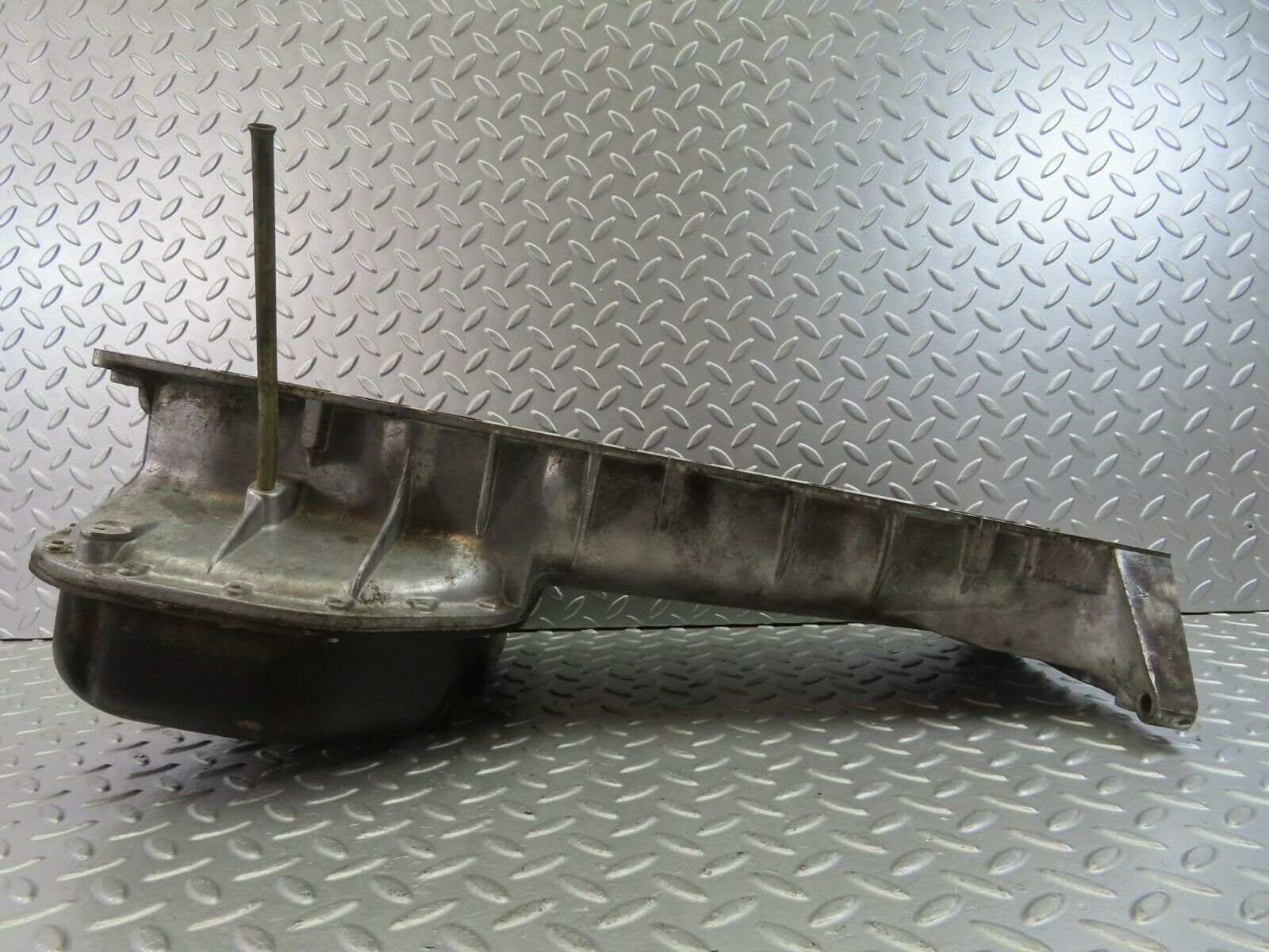 10191 Mercedes-Benz W108 Oil Pan Oil Sump 1080140302