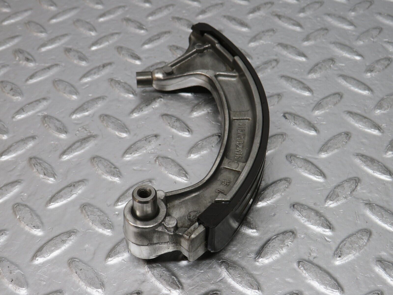 0075 Mercedes-Benz W116 350SE Timing Chain Rail Guide 1160502416