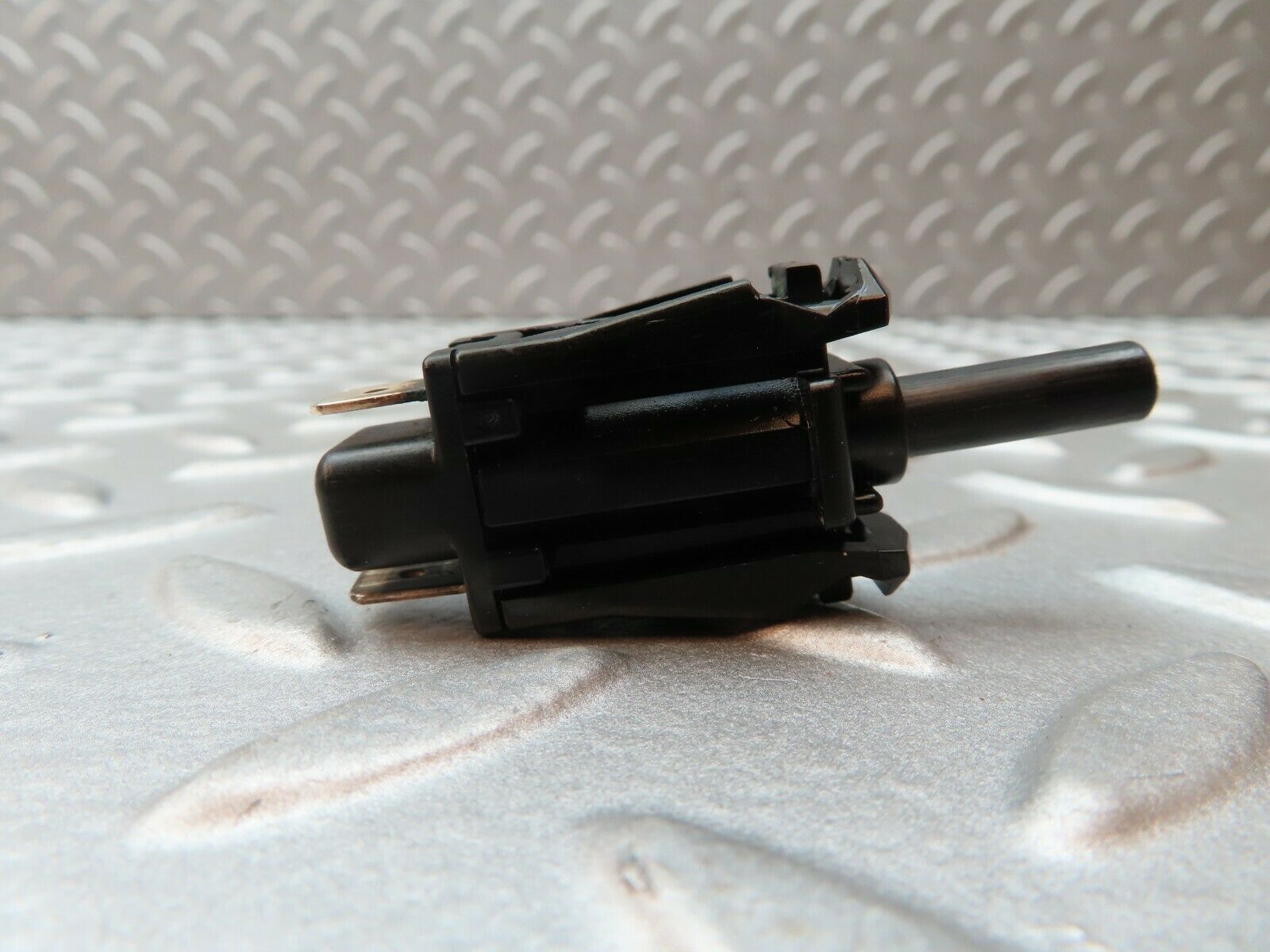 4206 Mercedes-Benz V123 240D LWB Door Contact Switch 0015458714