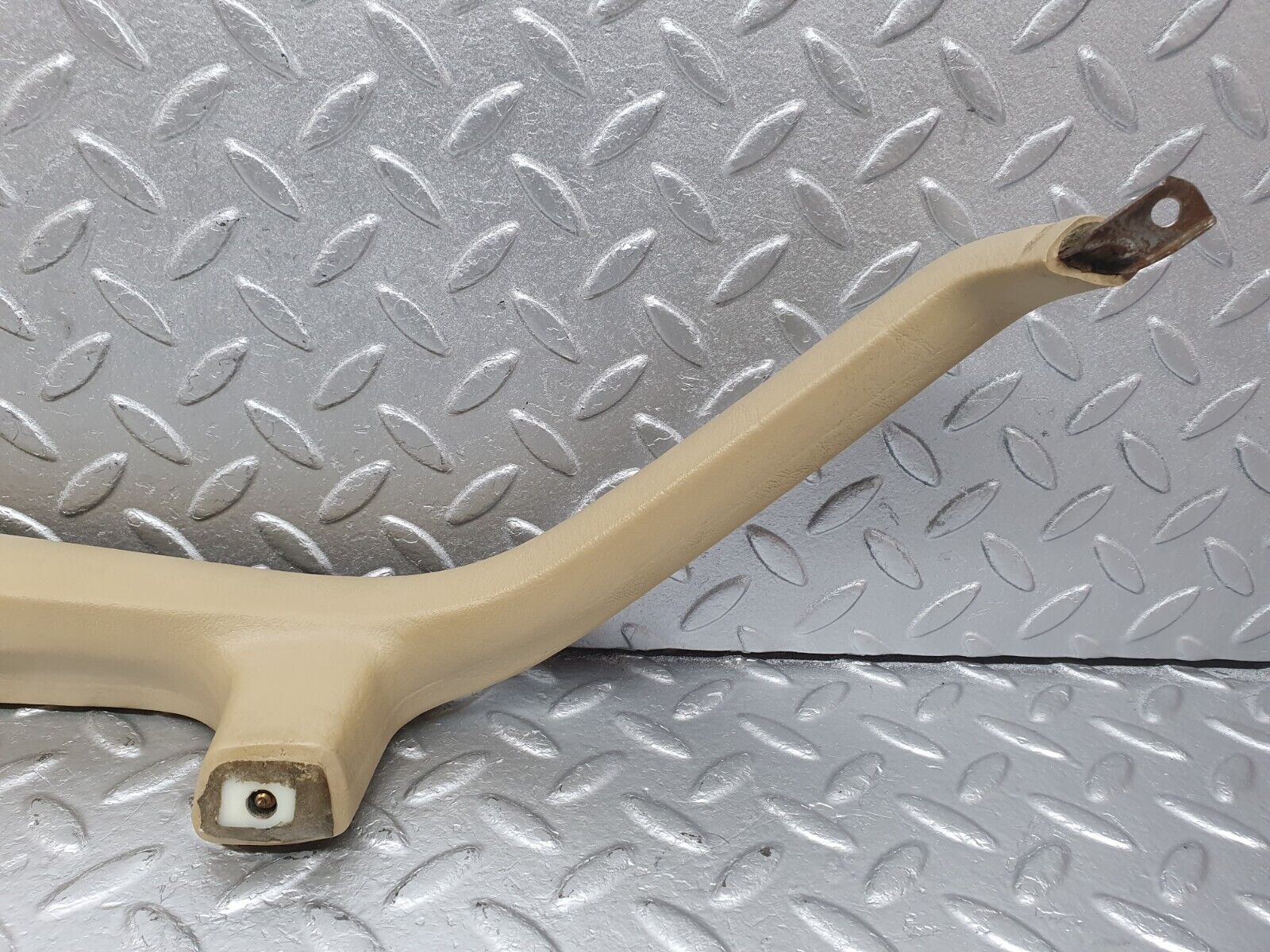 40930 Mercedes-Benz W126 300SE Rear Right Interior Door Handle Beige 126970121