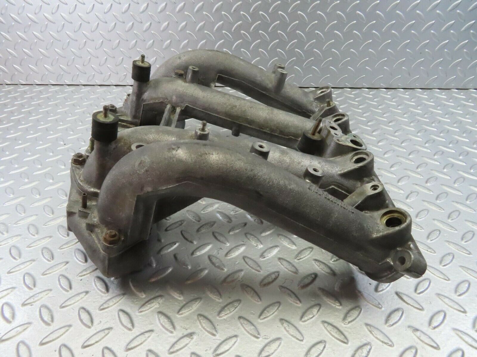 10863 Mercedes-Benz W123 230E Intake Manifold 1021411190