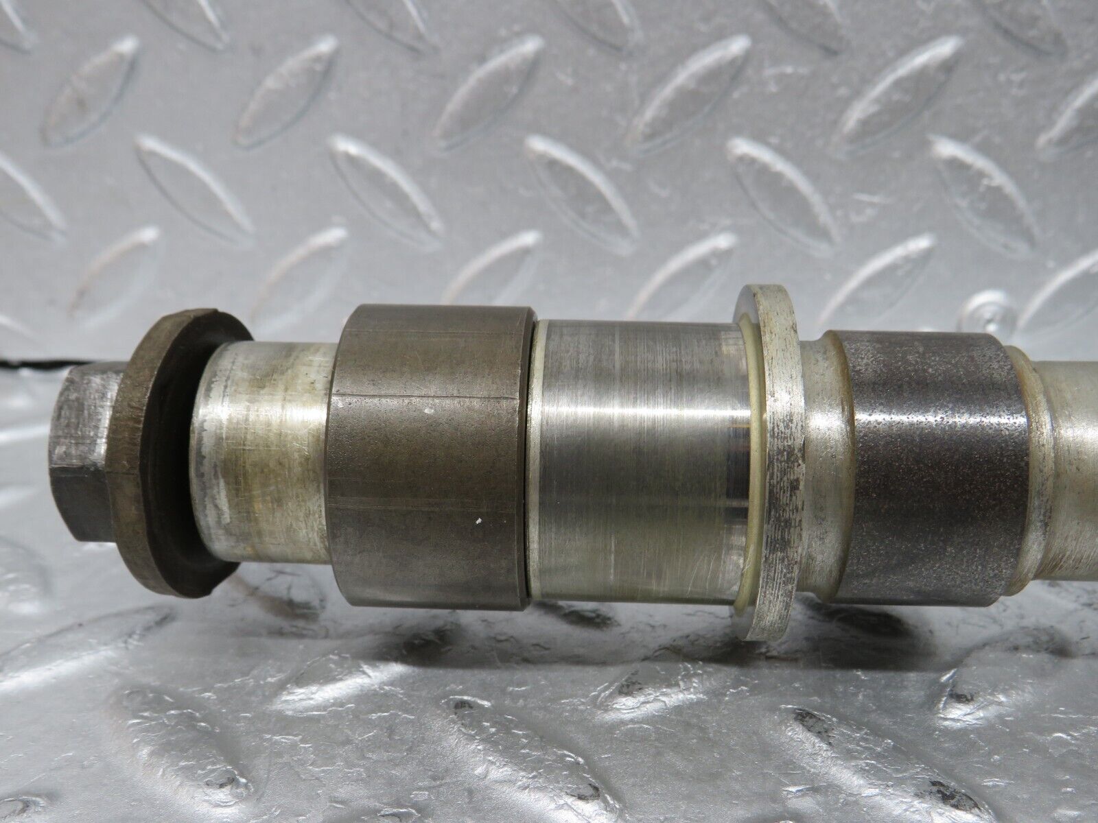 37134 Mercedes-Benz C126 420SEC Coupe Camshaft Right Side 11711