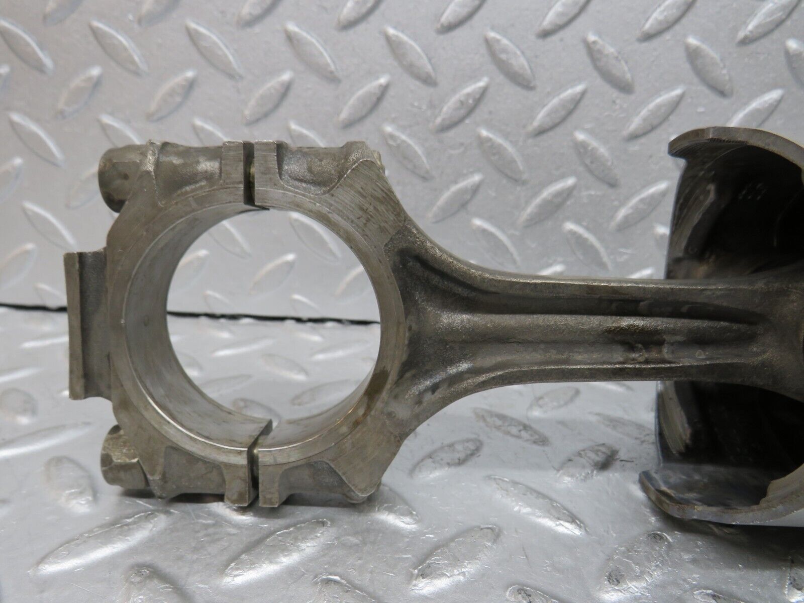 37623 Mercedes-Benz W109 300SEL Piston With Connecting Rod 91.5 mm