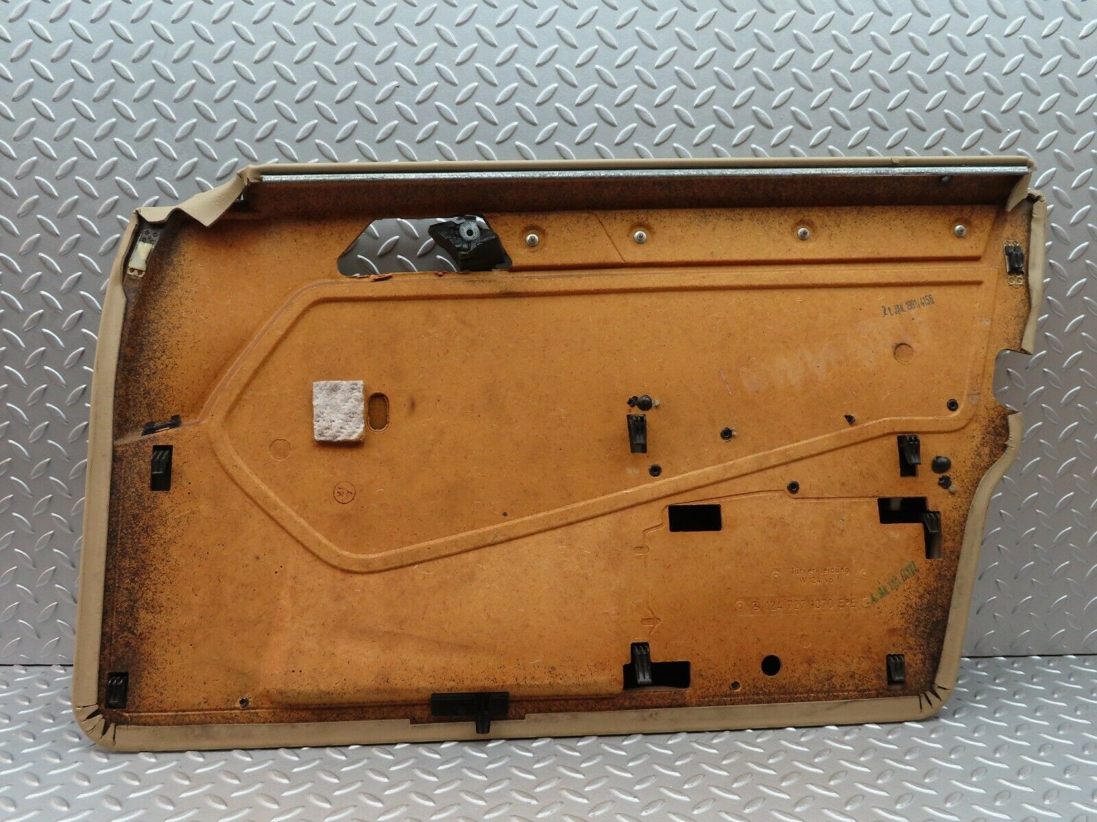 5262 Mercedes-Benz W124 230E Front Left Door Card Beige 1247271370