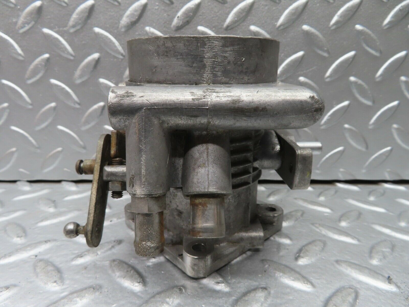 20880 Mercedes-Benz W114 250CE Coupe Throttle Body Valve