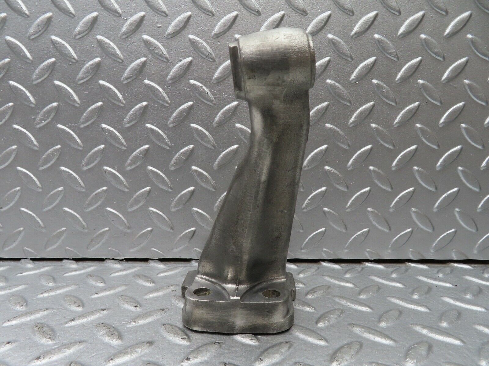 20353 Mercedes-Benz W114 280CE Coupe Engine Mount Bracket Left 1802233804