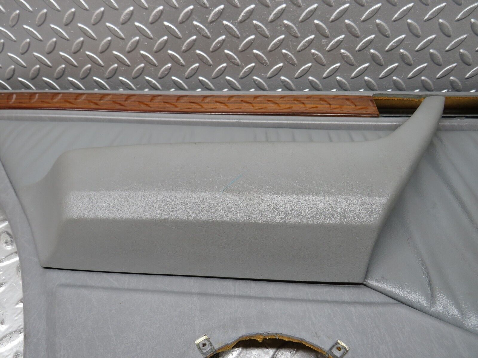 31181 Mercedes-Benz S124 220TE Wagon Rear Left Door Card Grey