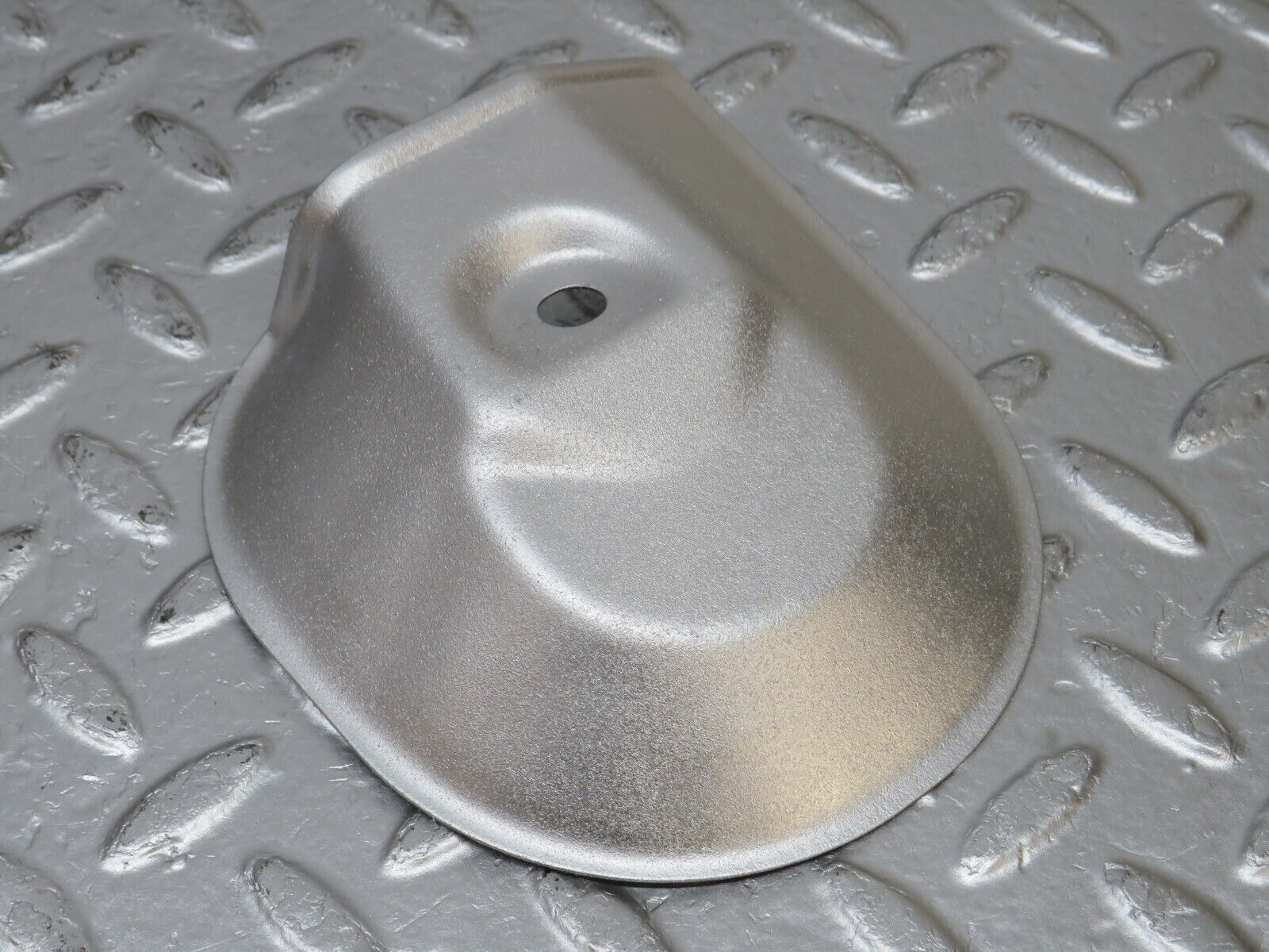 33794 Mercedes-Benz W201 190E 2.0L Engine Mount Bracket Heat Shield Right Side