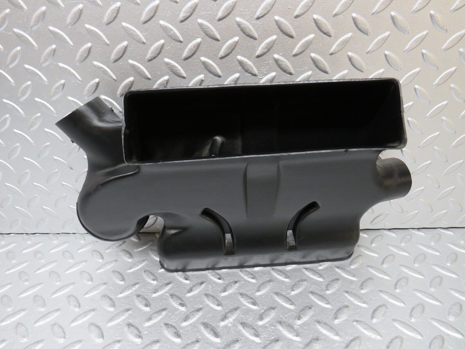 30010 Porsche 924 Dashboard Air Vent Duct 94557206700