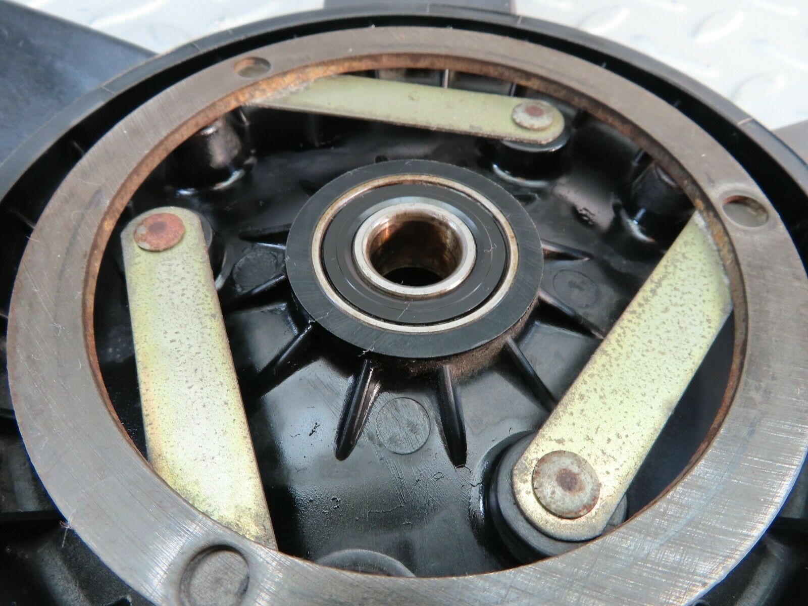 7568 Mercedes-Benz S123 230TE Wagon Engine Cooling Fan 1022050306