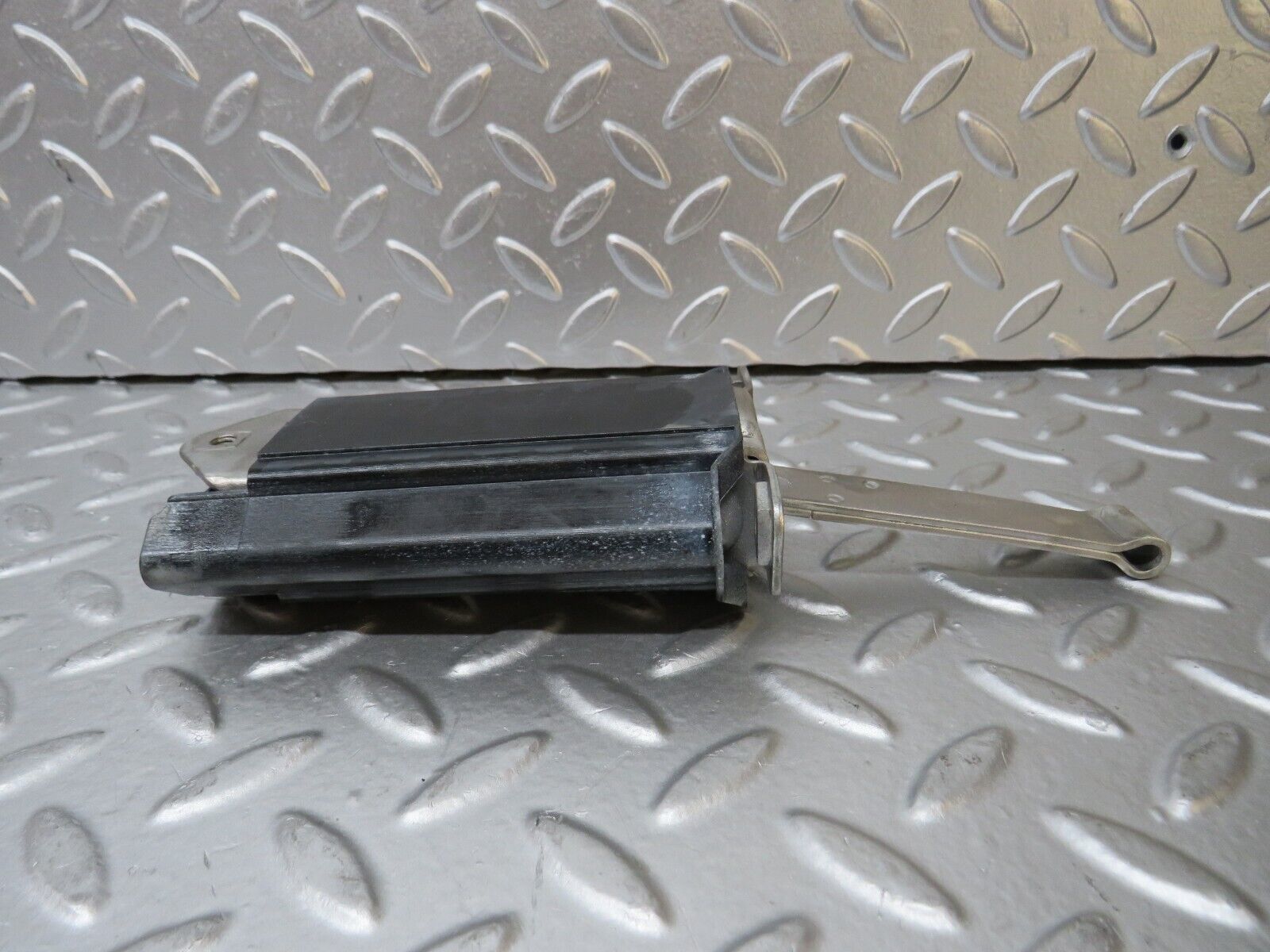 30264 Mercedes-Benz W124 230E Door Safety Check Strap