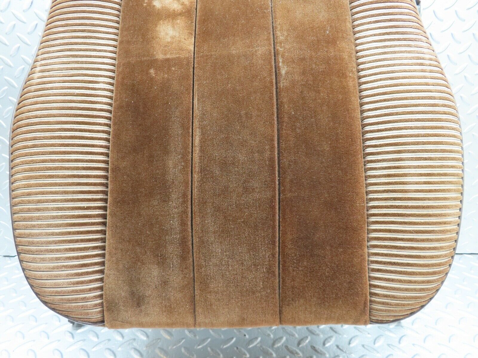 18470 Mercedes-Benz C107 380SLC Front Right Seat Bottom Brown