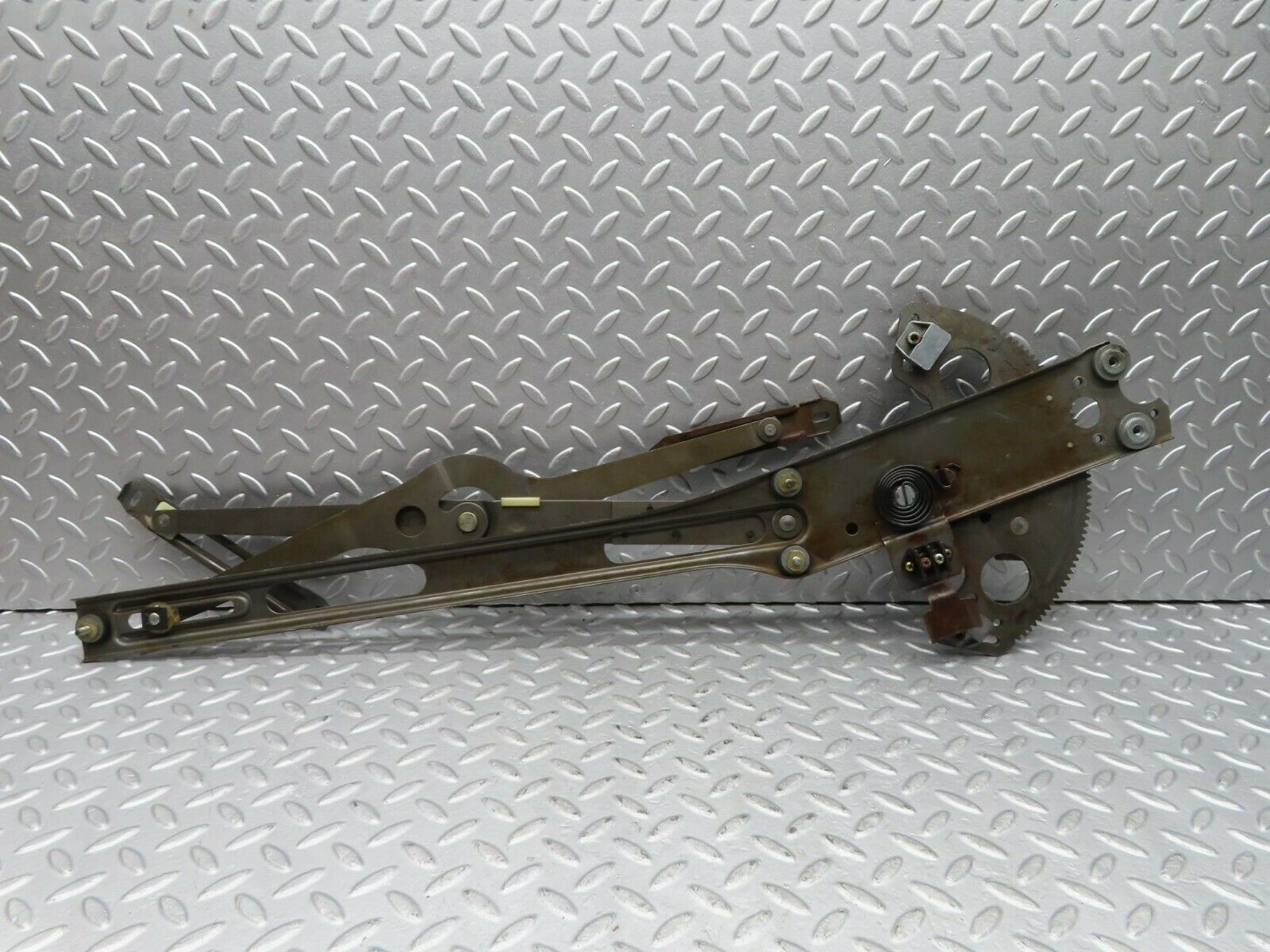 16639 Mercedes-Benz C107 380SLC Front Left Power Window Regulator 1077200746