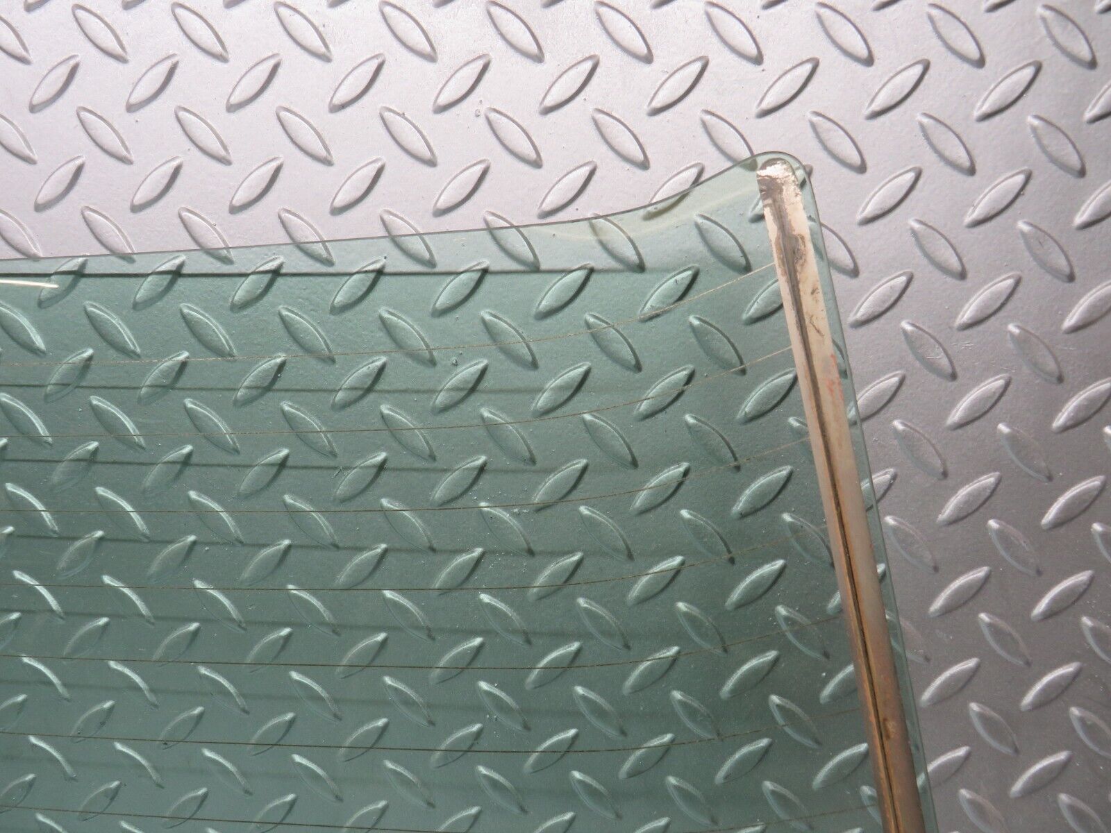 39073 Mercedes-Benz W201 190E 2.6L Rear Heated Windscreen Glass