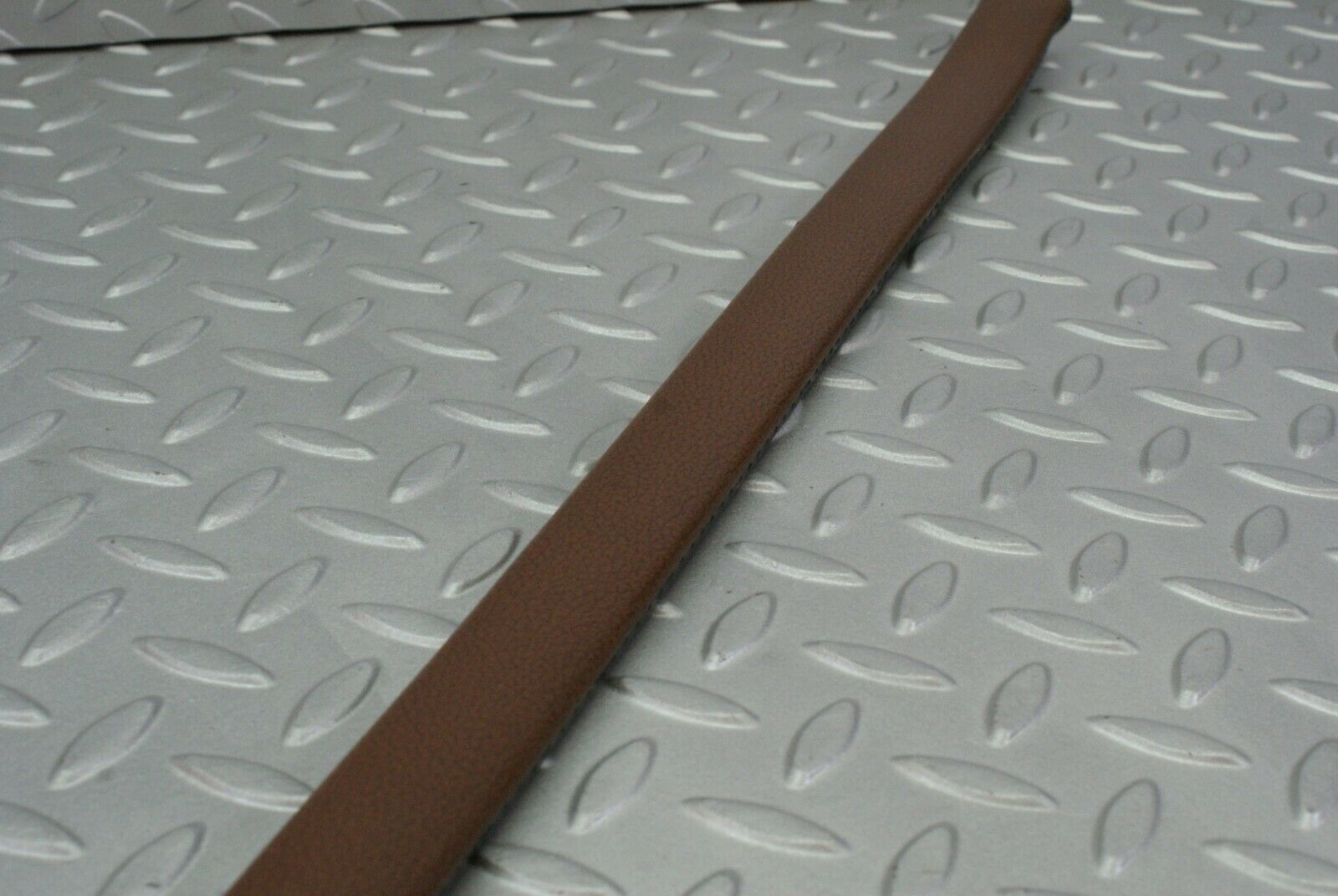 3022 Mercedes-Benz W116 350SE Interior Door Seal Window Sealant