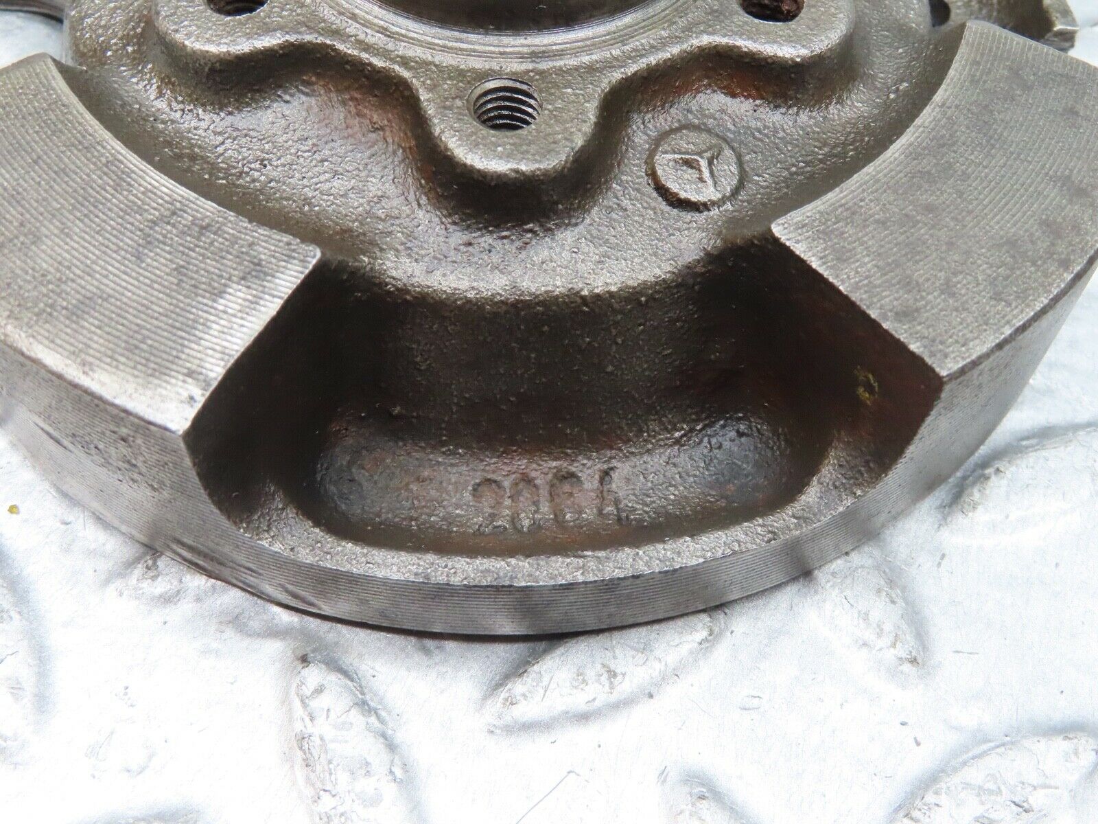 18161 Mercedes-Benz W123 200 Crankshaft Vibration Absorber