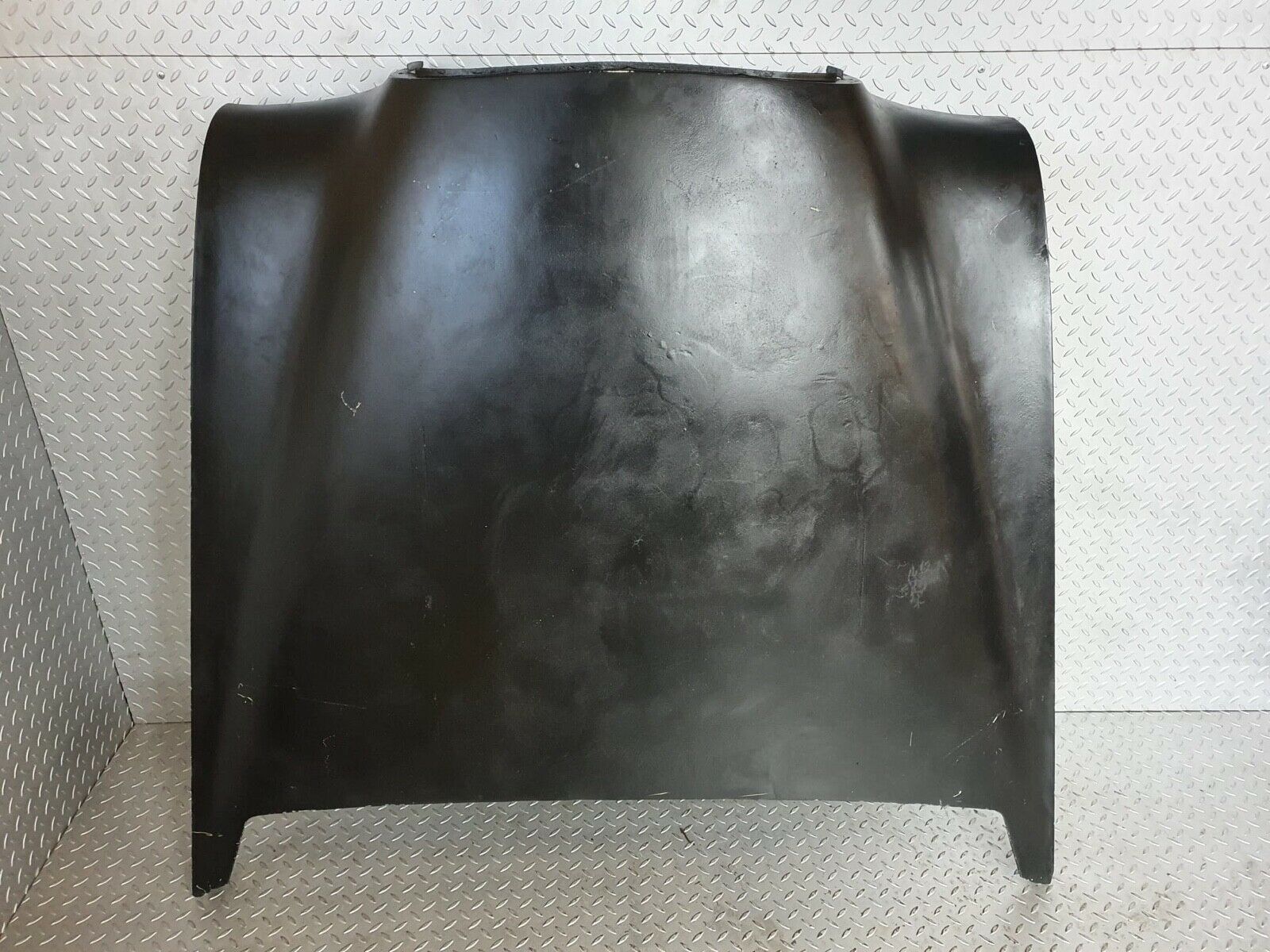 0168 Mercedes-Benz W108 280SE Bonnet