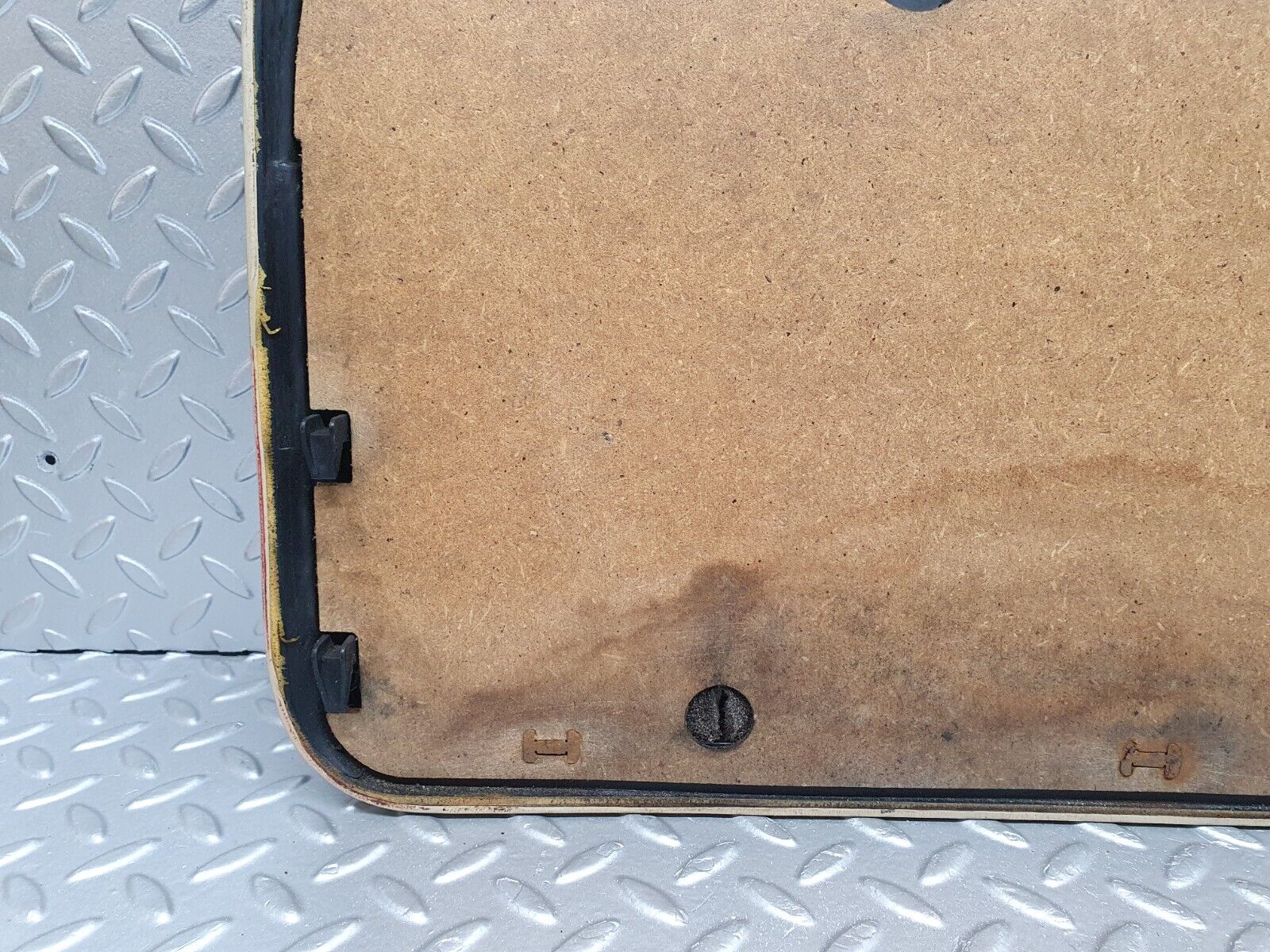 41121 Mercedes-Benz W126 300SE Front Left Door Card Beige 1267270170