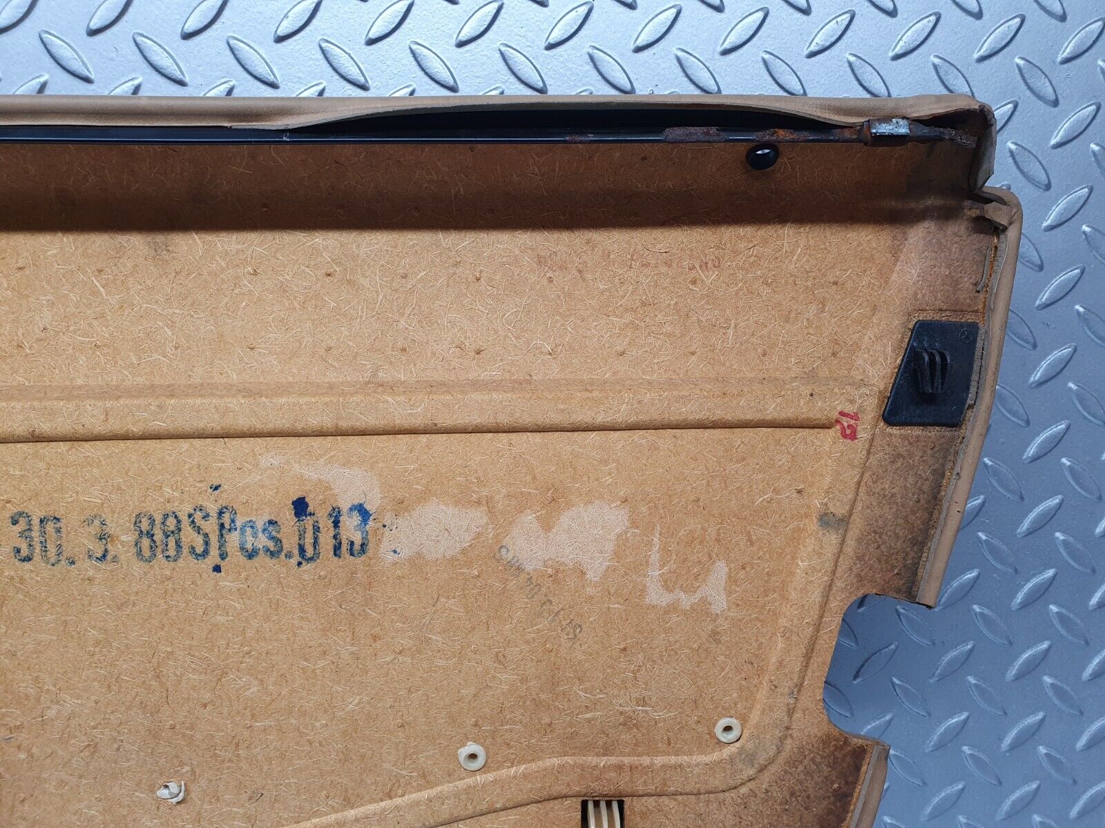 41483 Mercedes-Benz W124 200E Front Left Door Card Palomino