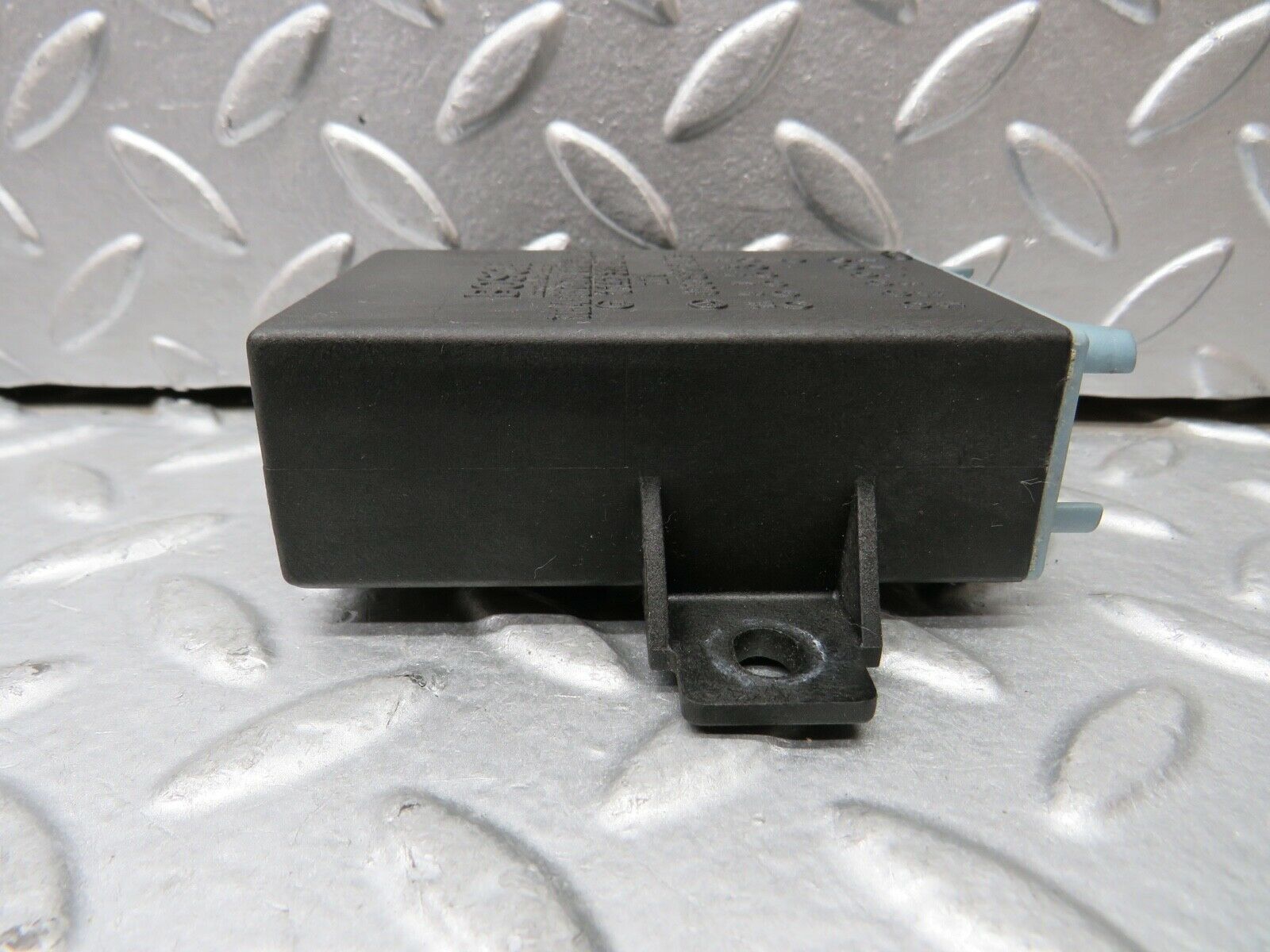 21716 Mercedes-Benz W126 300SE Heating Control Unit Bosch 0008221403