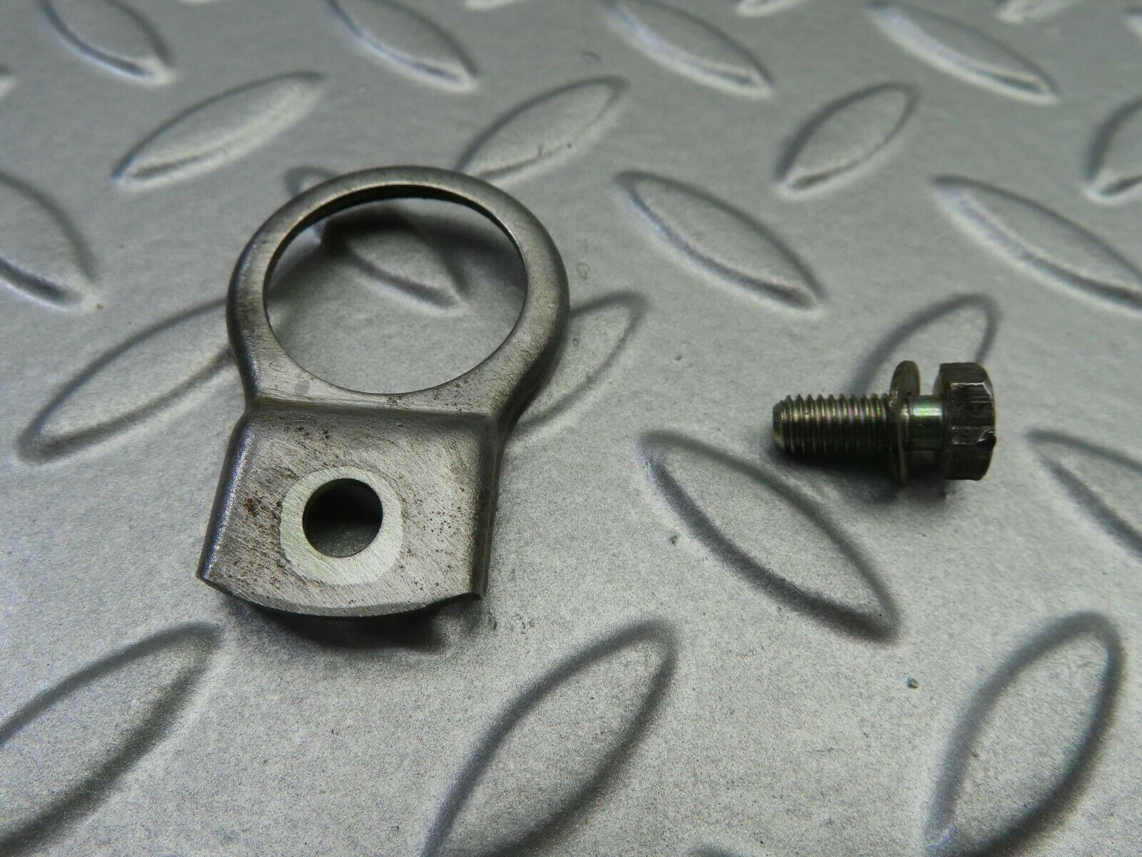 7094 Mercedes-Benz C107 350SLC Coupe Fuel Injector Bracket