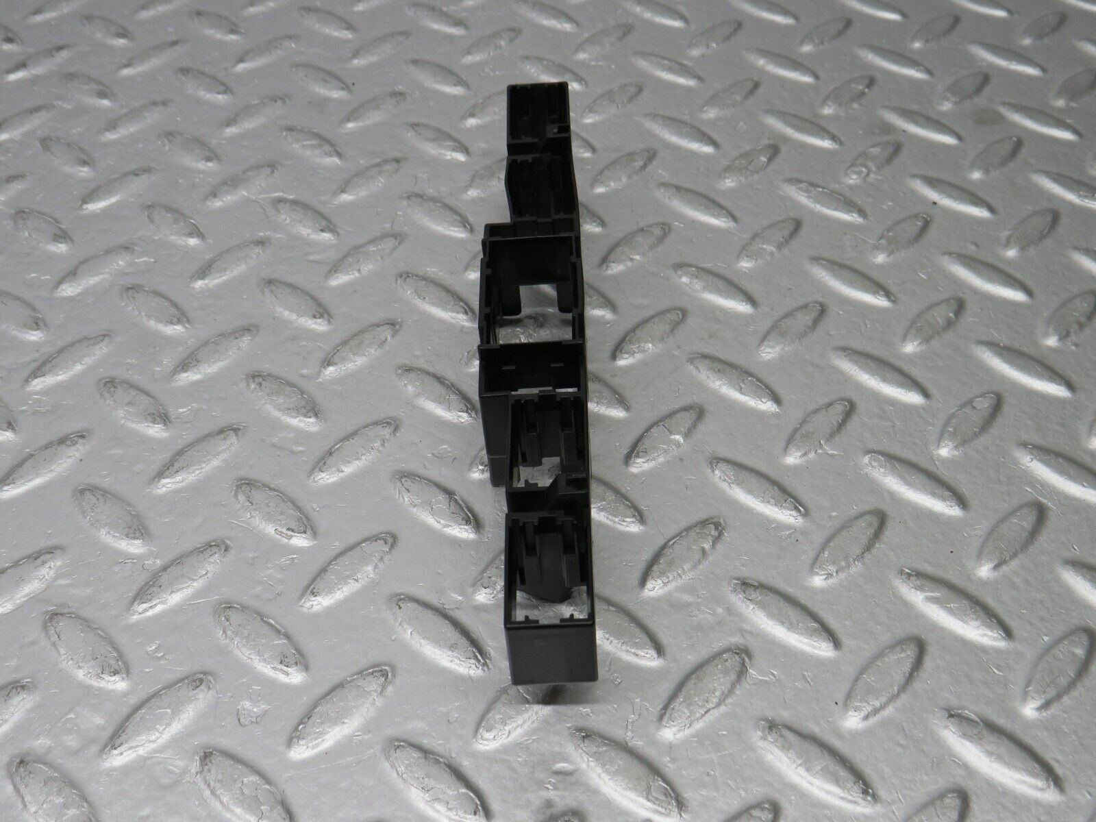 38387 Mercedes-Benz R129 280SL Coupe Connector Holder 1295451340