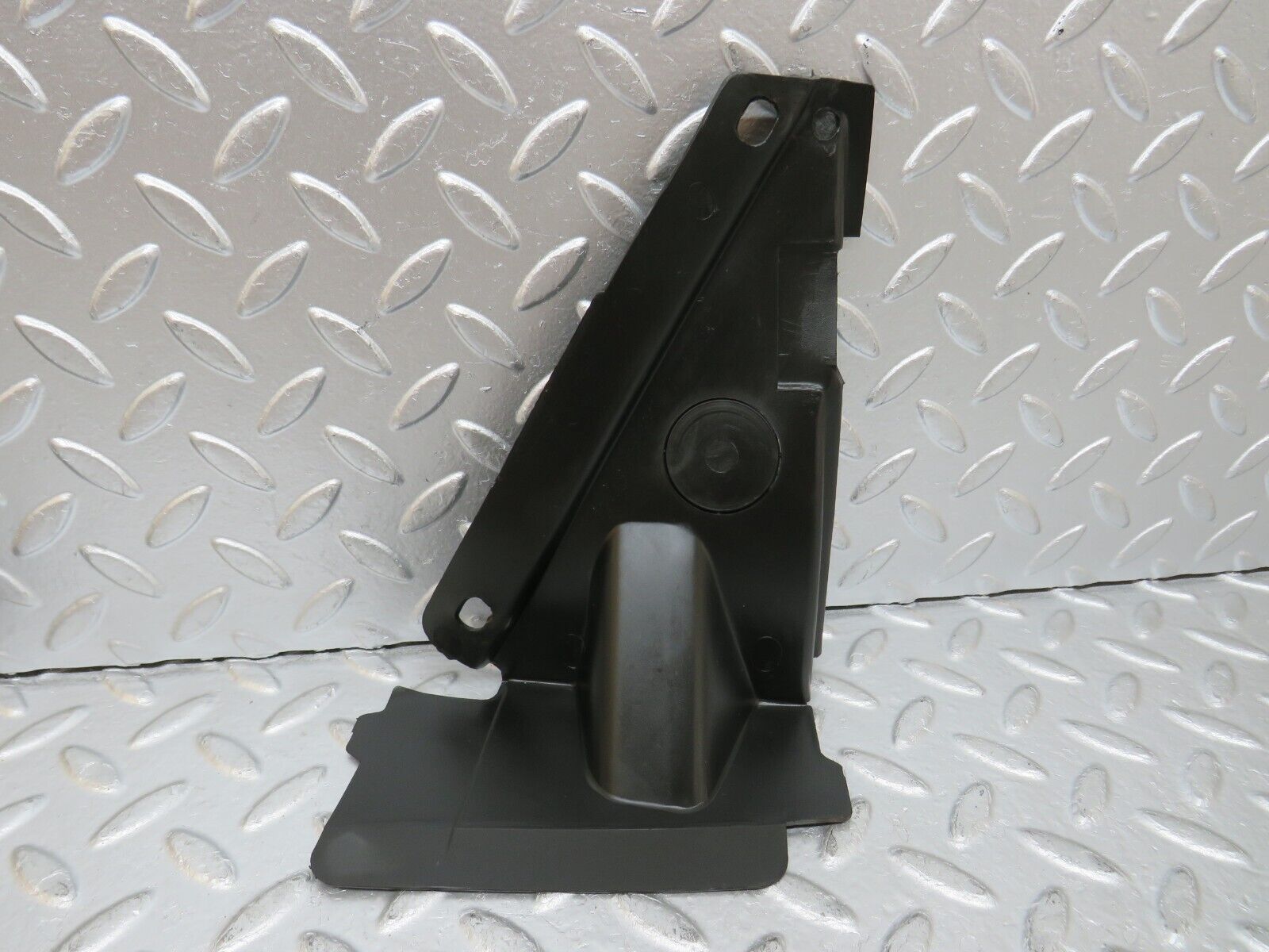 29359 Mercedes-Benz W124 230E Covering Side Member Pair 1246280907 1246281007