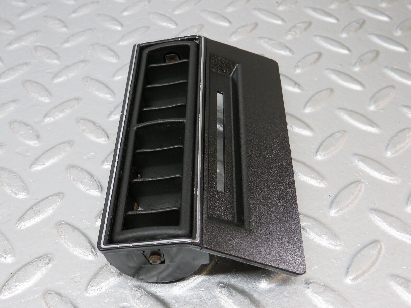 34339 Mercedes-Benz C126 380SEC Coupe Centre Console Air Vent 1268300013