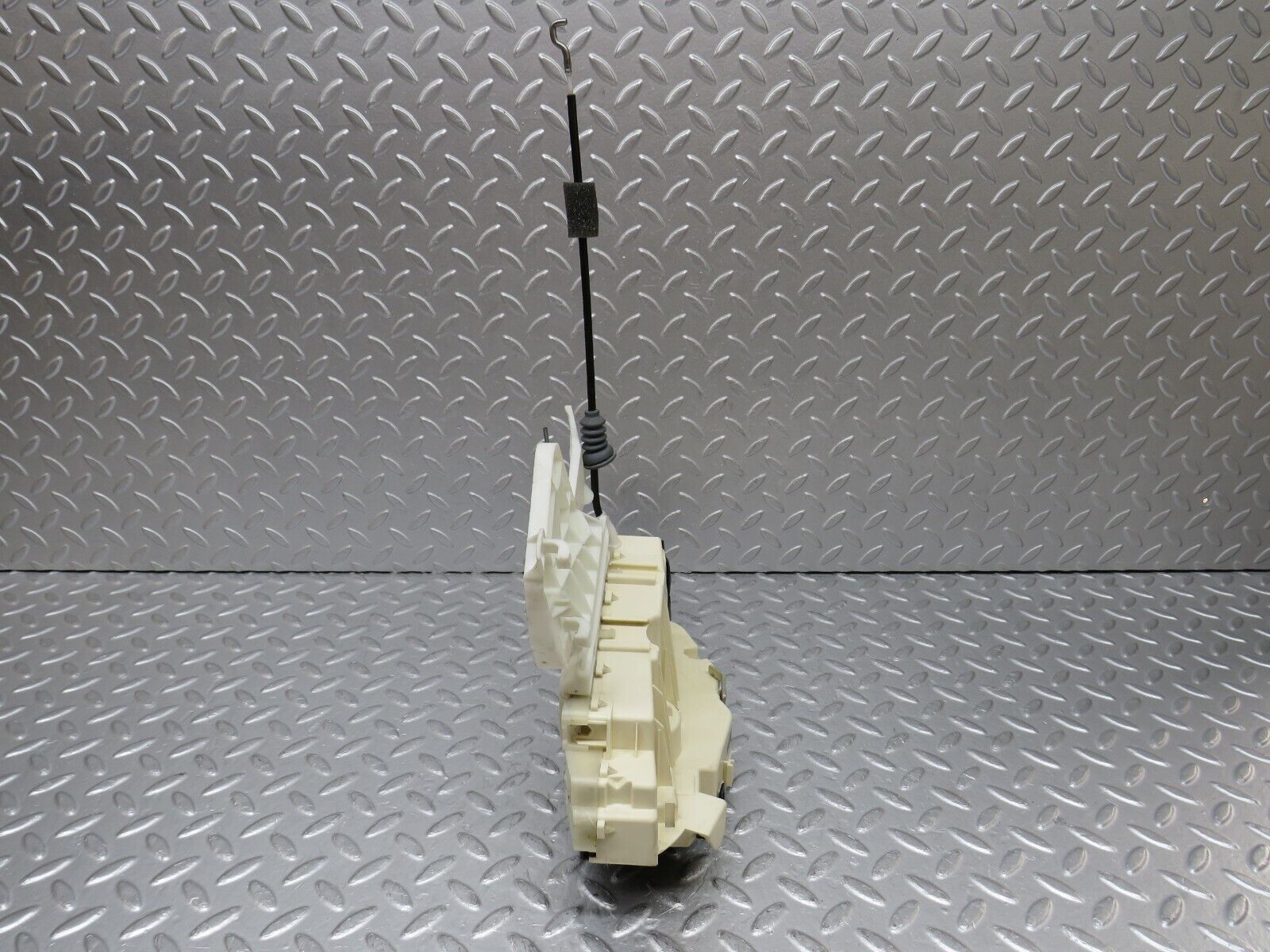 35237 Mercedes-Benz W221 Rear Left Door Lock Mechanism 2217302735