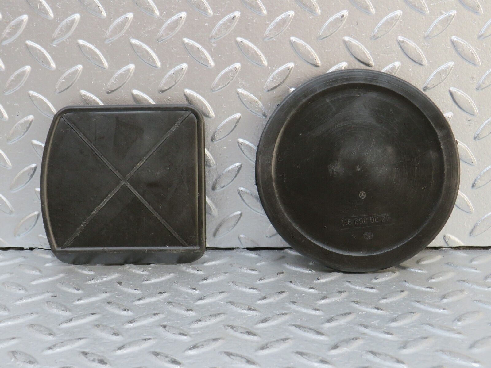 28146 Mercedes-Benz W123 280E Fuel Tank Access Cover Panel Set 1106900027