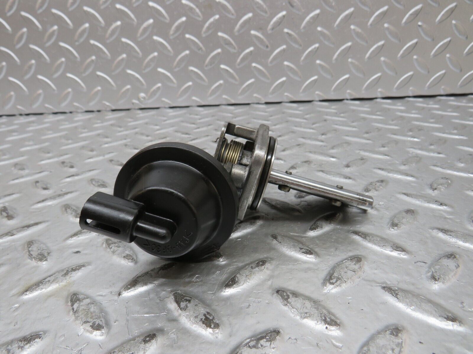 27814 Mercedes-Benz S124 300TE Wagon Intake Valve Pierburg 6061400231