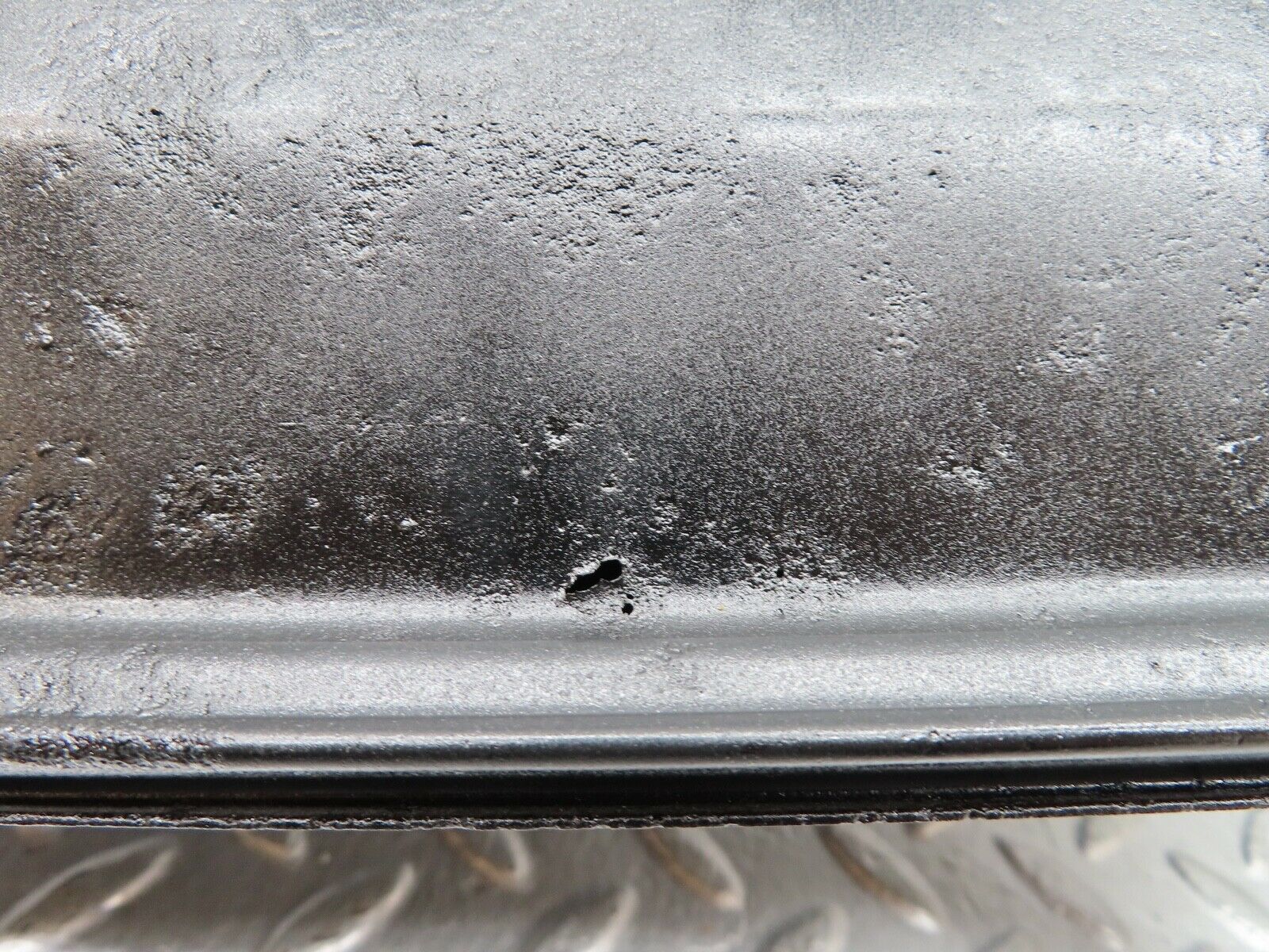 18191 Mercedes-Benz W123 200 Air Filter Housing 1150940002